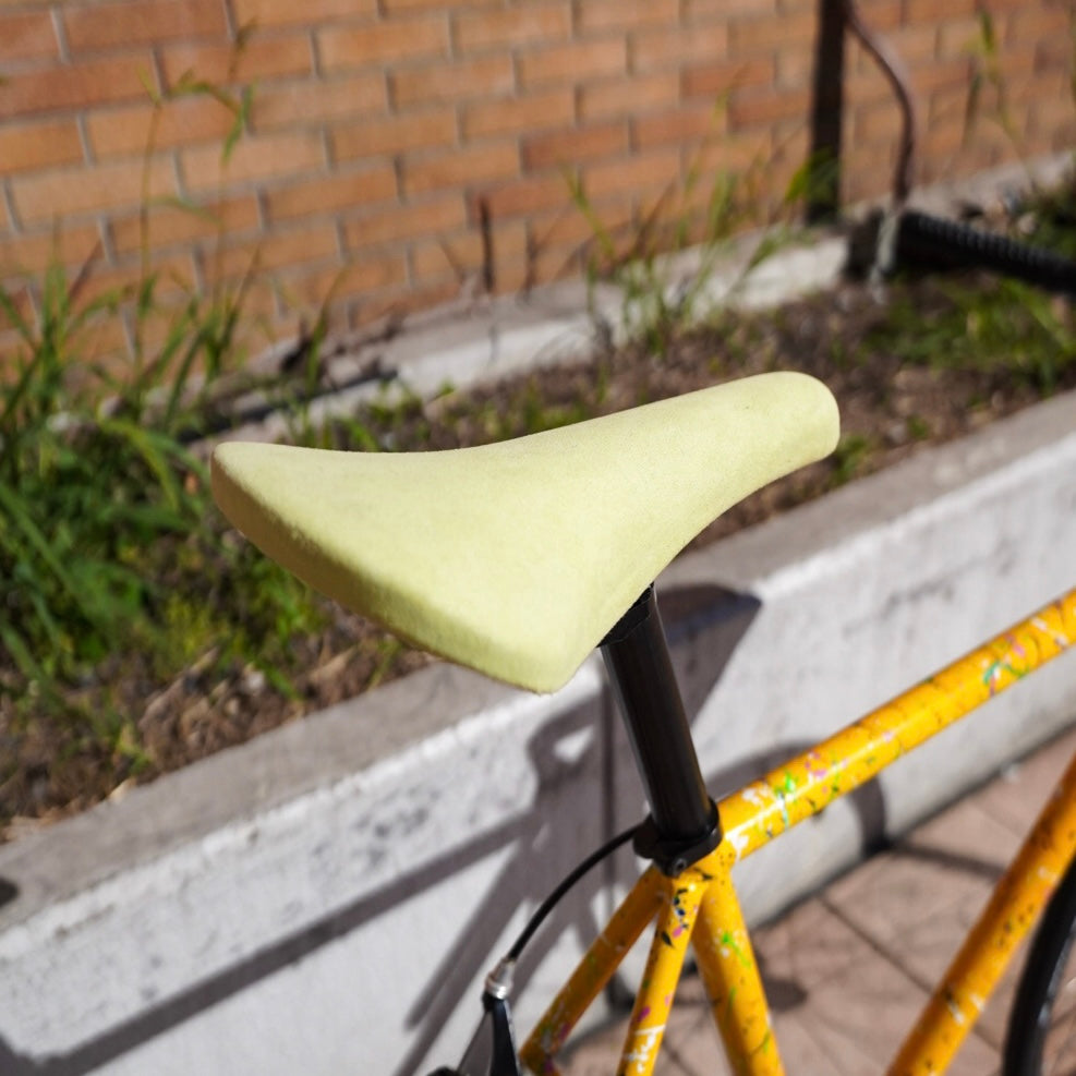 【FUN】CHAMELEON SUEDE SADDLE -yellow green-