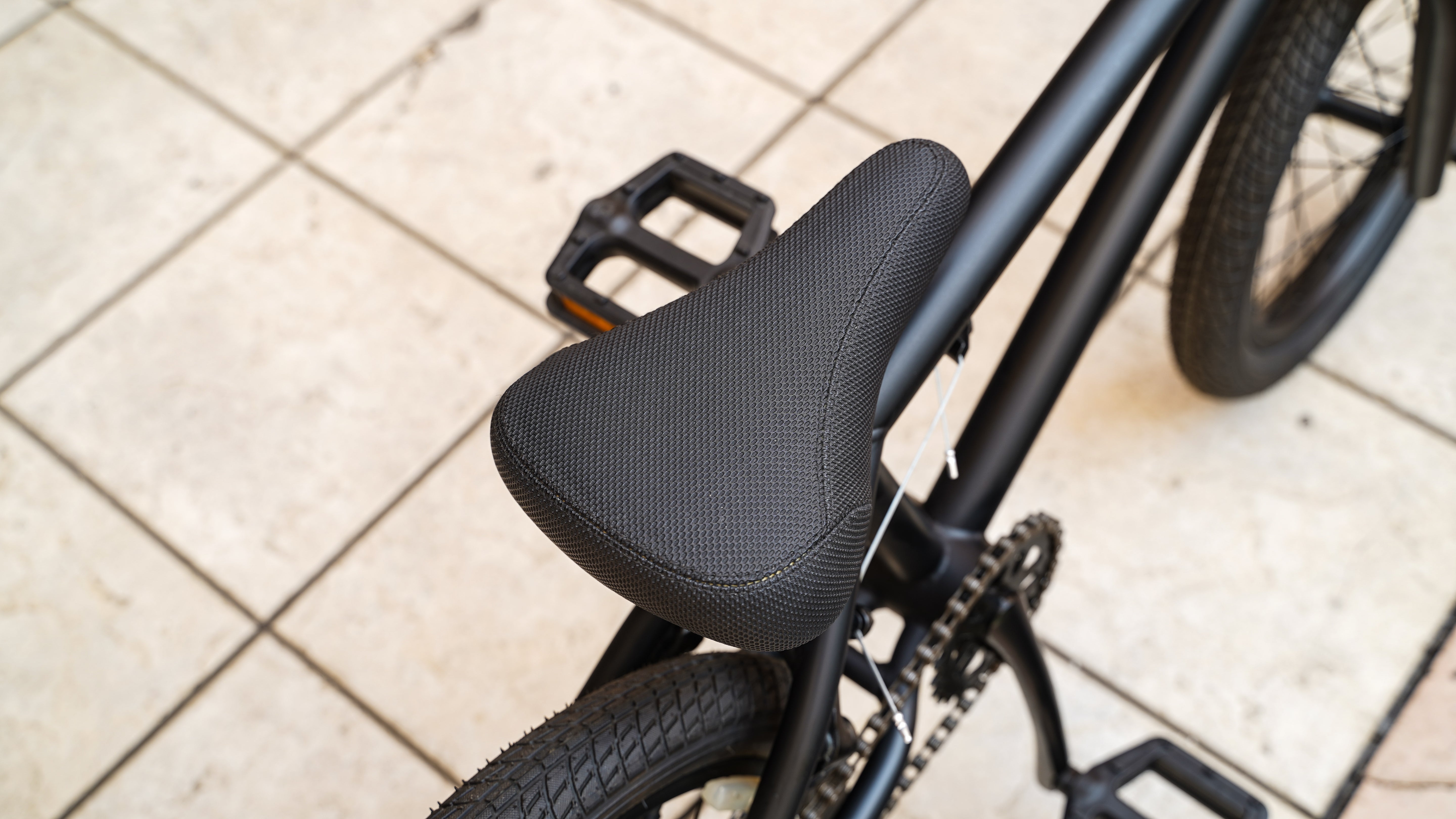 【FUN】BMX16 NAUGHTY Complete Bike -black-