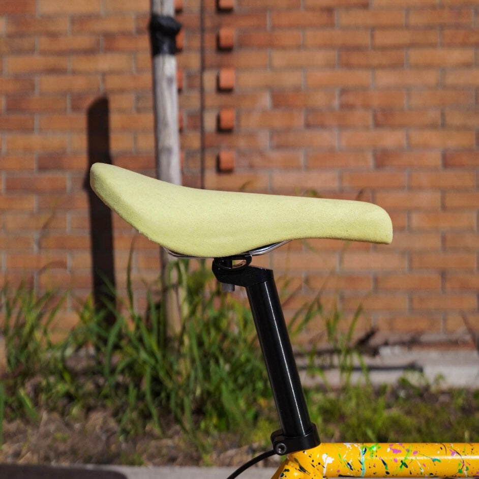 【FUN】CHAMELEON SUEDE SADDLE -yellow green-