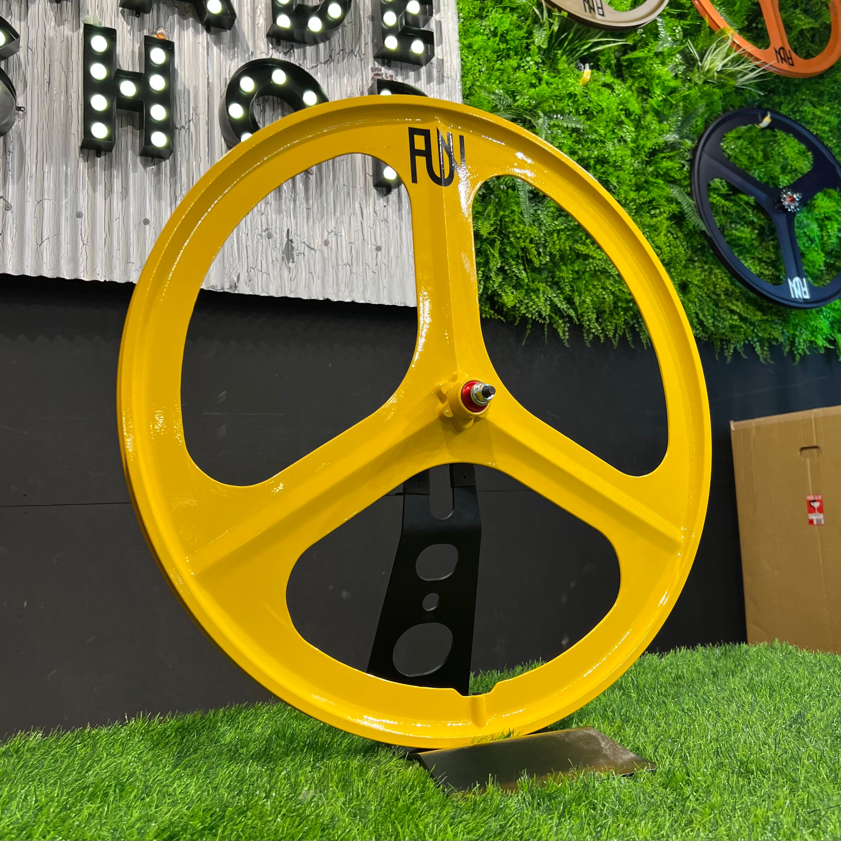 WHEEL FULL PAINT -GLOSS YELLOW- No.004