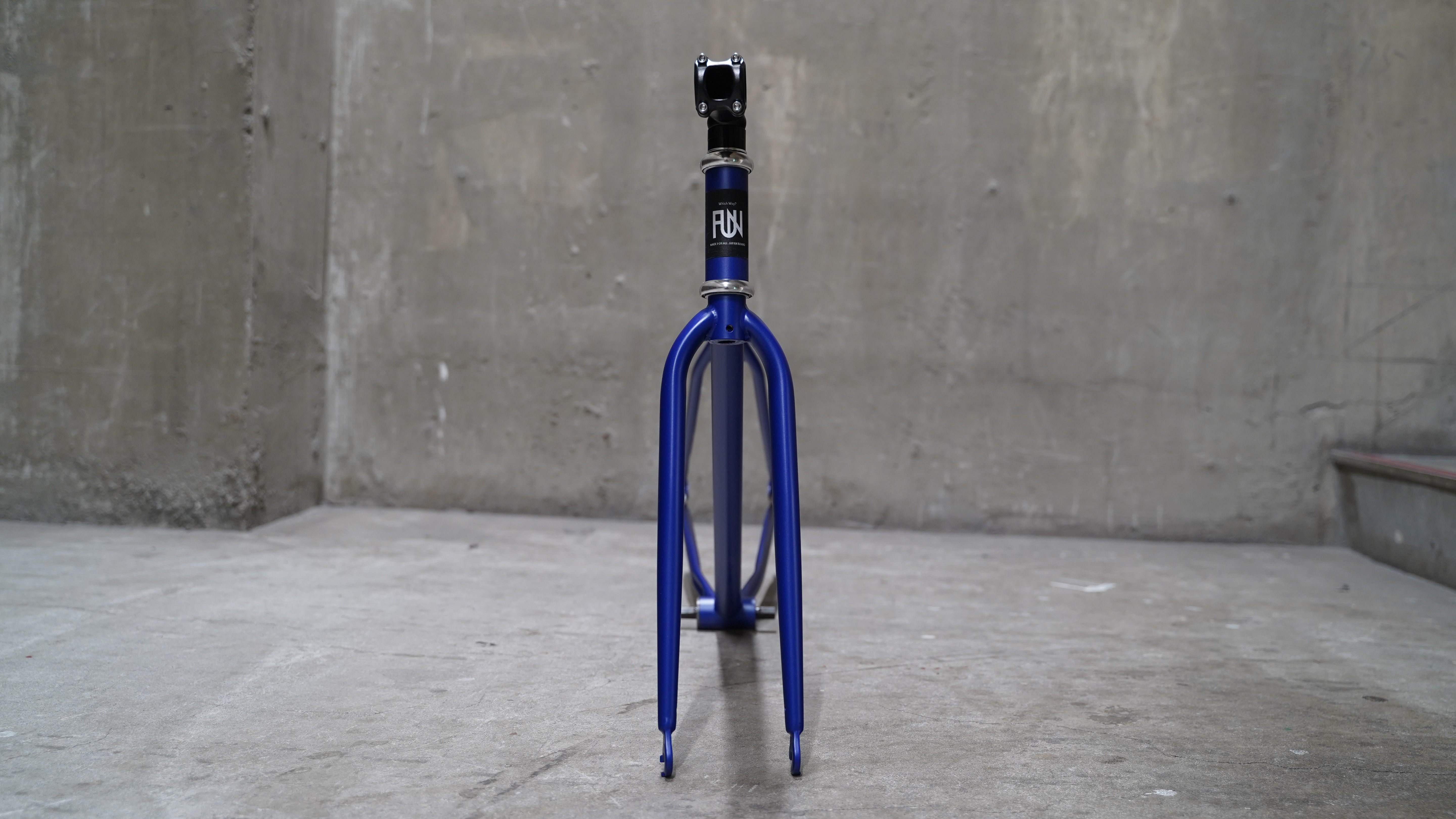 【FUN】ANGUS STREET Frame -Mat Navy Blue-