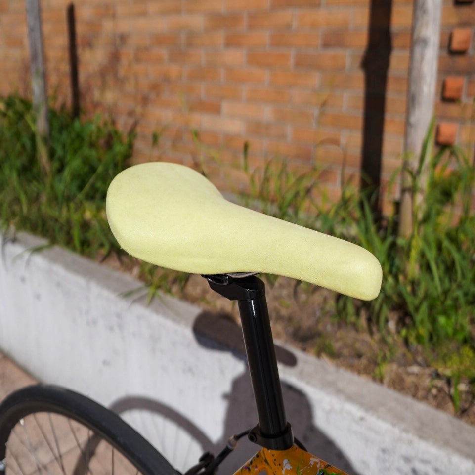 【FUN】CHAMELEON SUEDE SADDLE -yellow green-