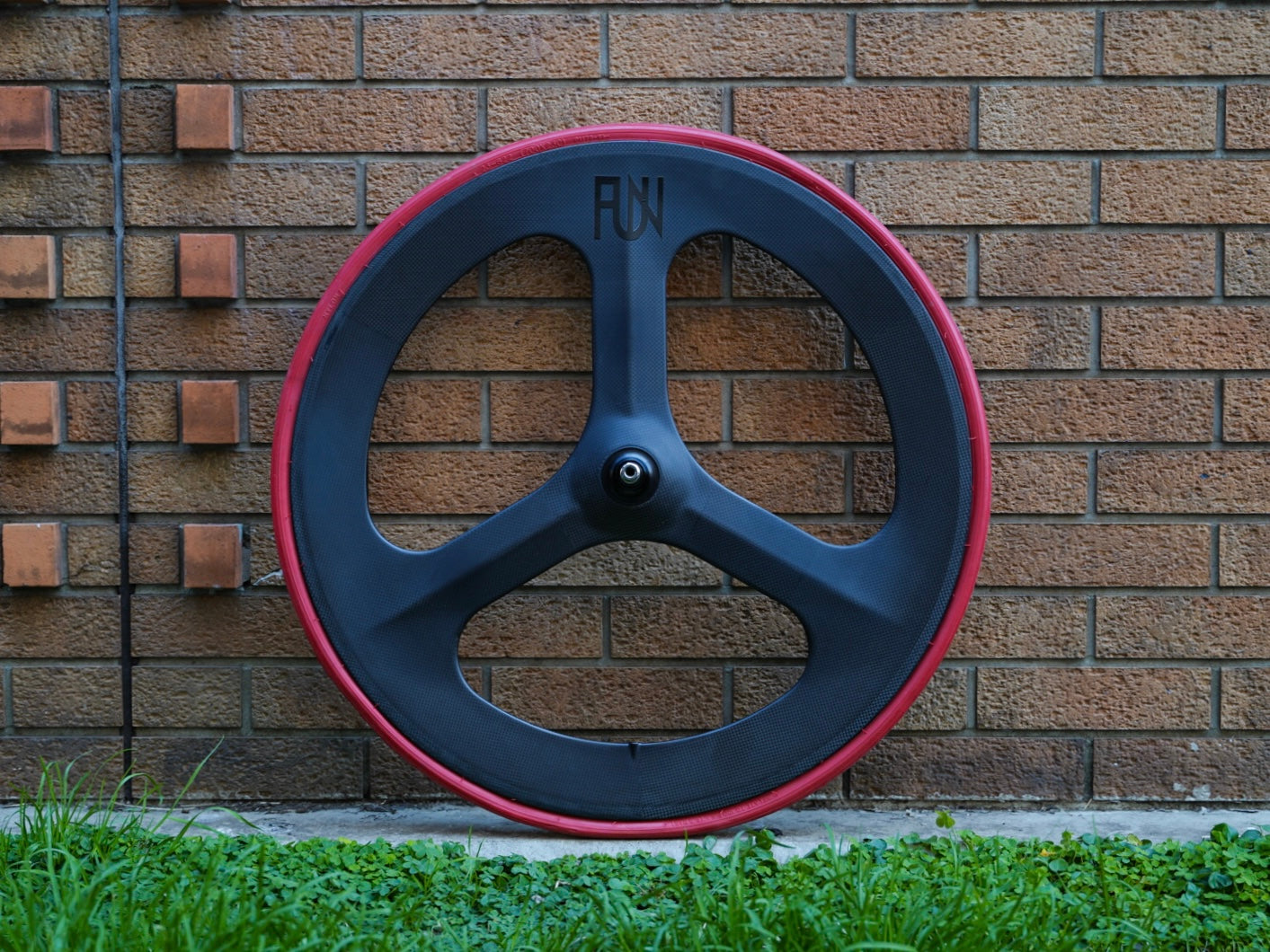 【FUN】COLOR Tire -red-