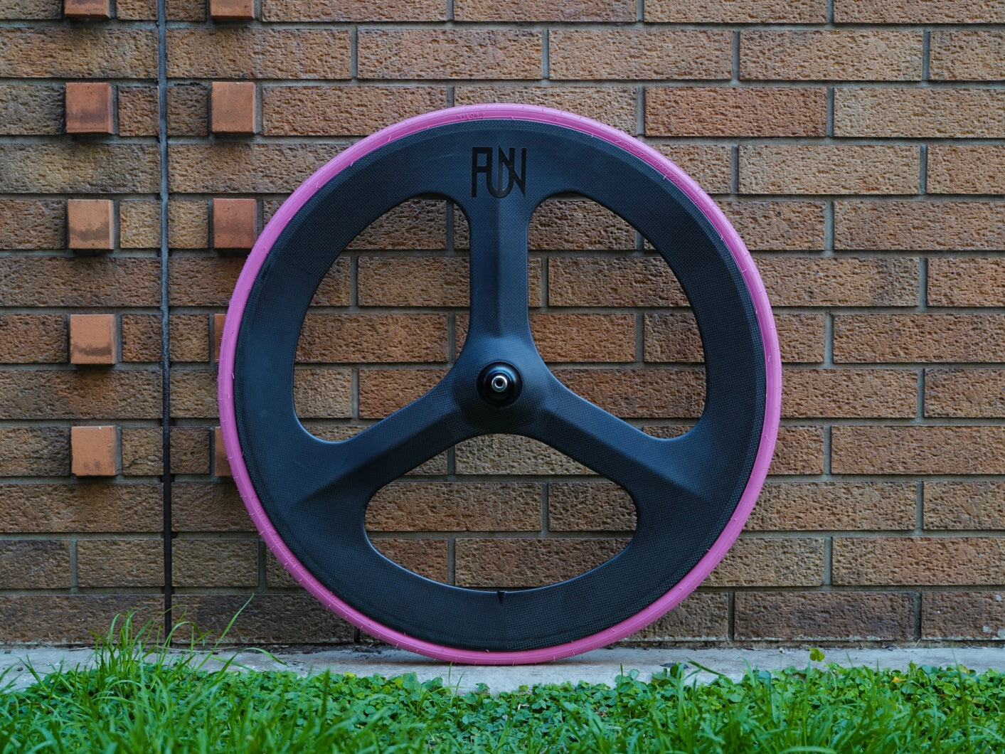 【FUN】COLOR Tire -pink-