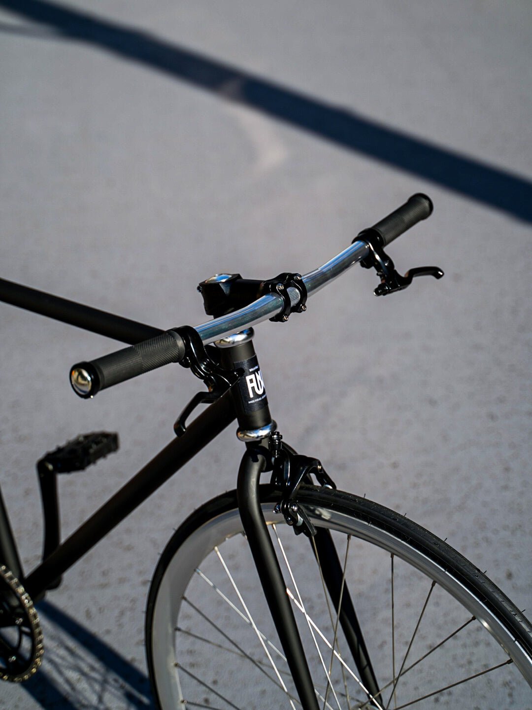【FUN】ANGUS FLAT Complete Bike - Black Silver - LINKEY CYCLE【FUN】ANGUS FLAT Complete Bike - Black Silver -