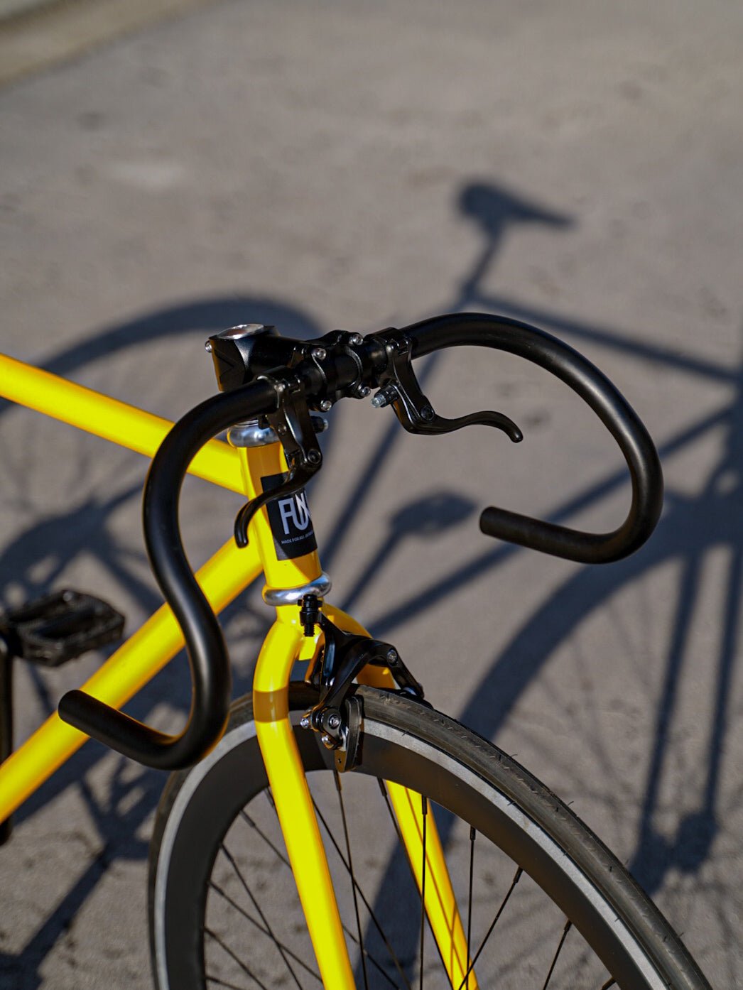 【FUN】ANGUS FLAT Complete Bike - Gloss Yellow - LINKEY CYCLE【FUN】ANGUS FLAT Complete Bike - Gloss Yellow -