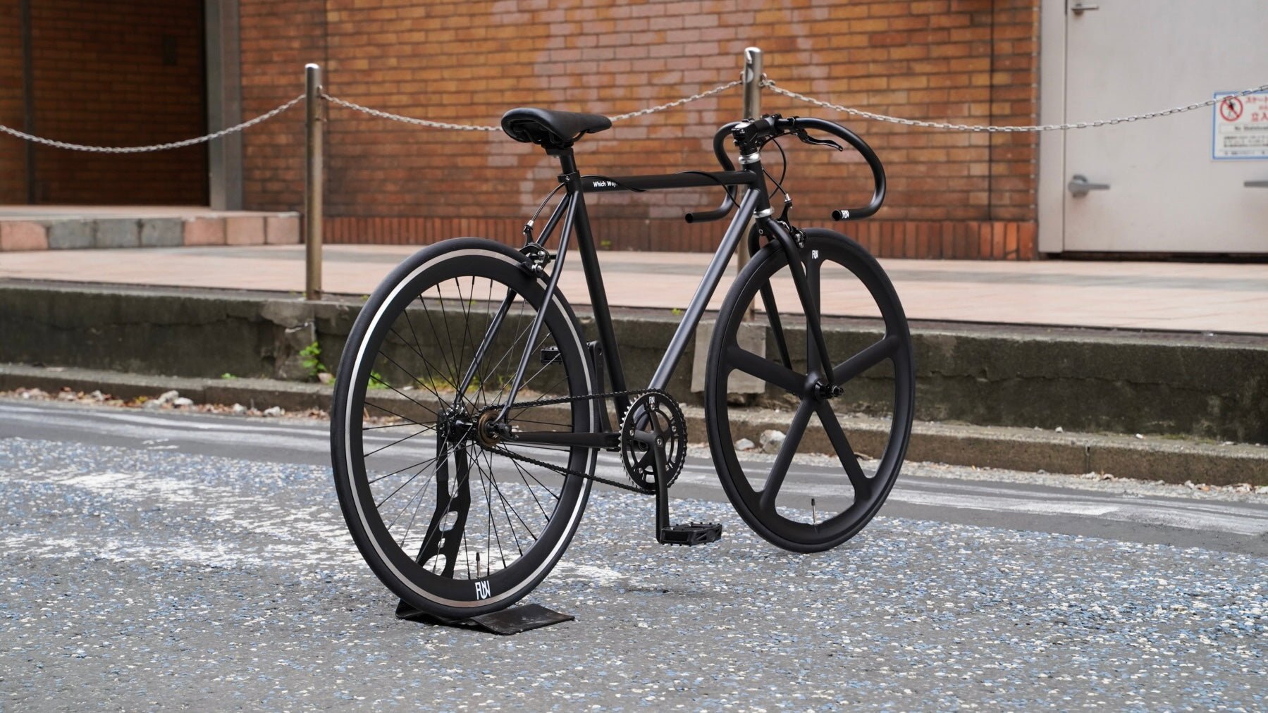 【FUN】ANGUS FLAT FRONT X5 Complete Bike - black - LINKEY CYCLE【FUN】ANGUS FLAT FRONT X5 Complete Bike - black -