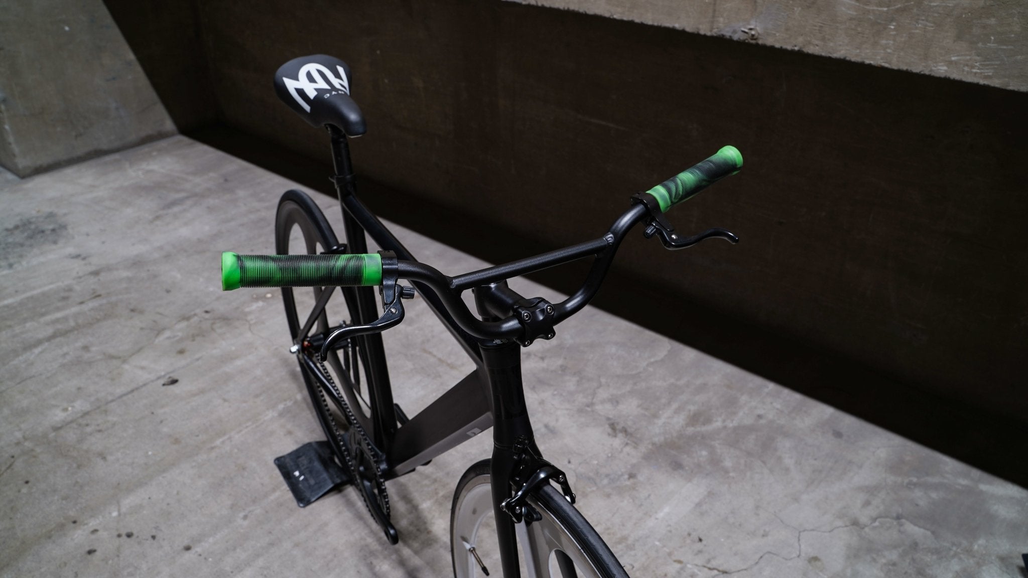 【LINKEY】MARBLE Grip - Green/Black - LINKEY CYCLE【LINKEY】MARBLE Grip - Green/Black -