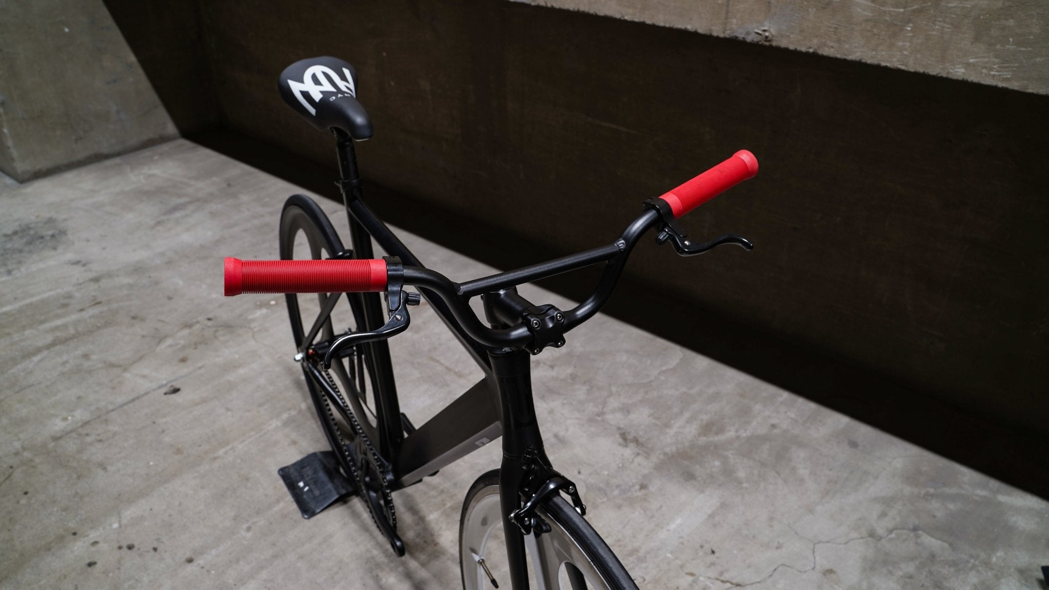 【LINKEY】SPIRAL Grip - Red - LINKEY CYCLE【LINKEY】SPIRAL Grip - Red -