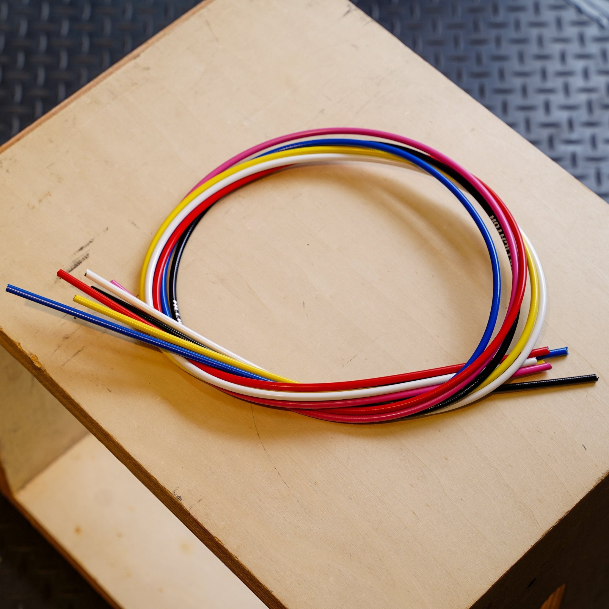 【SAPIENCE】COLOR BRAKE OUTER CABLE - 5 colors - LINKEY CYCLE【SAPIENCE】COLOR BRAKE OUTER CABLE - 5 colors -