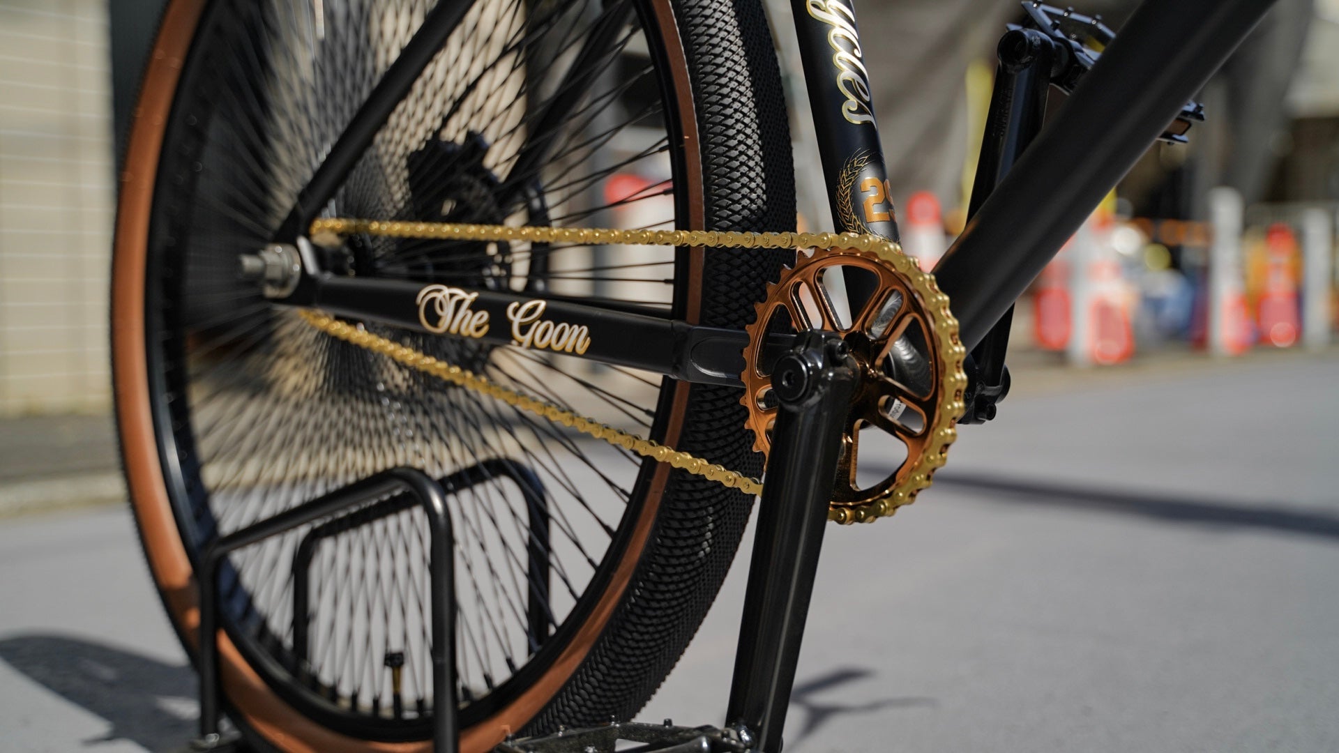 【THRONE】THE GOON Complete Bike - Modelo Gold - LINKEY CYCLE【THRONE】THE GOON Complete Bike - Modelo Gold -