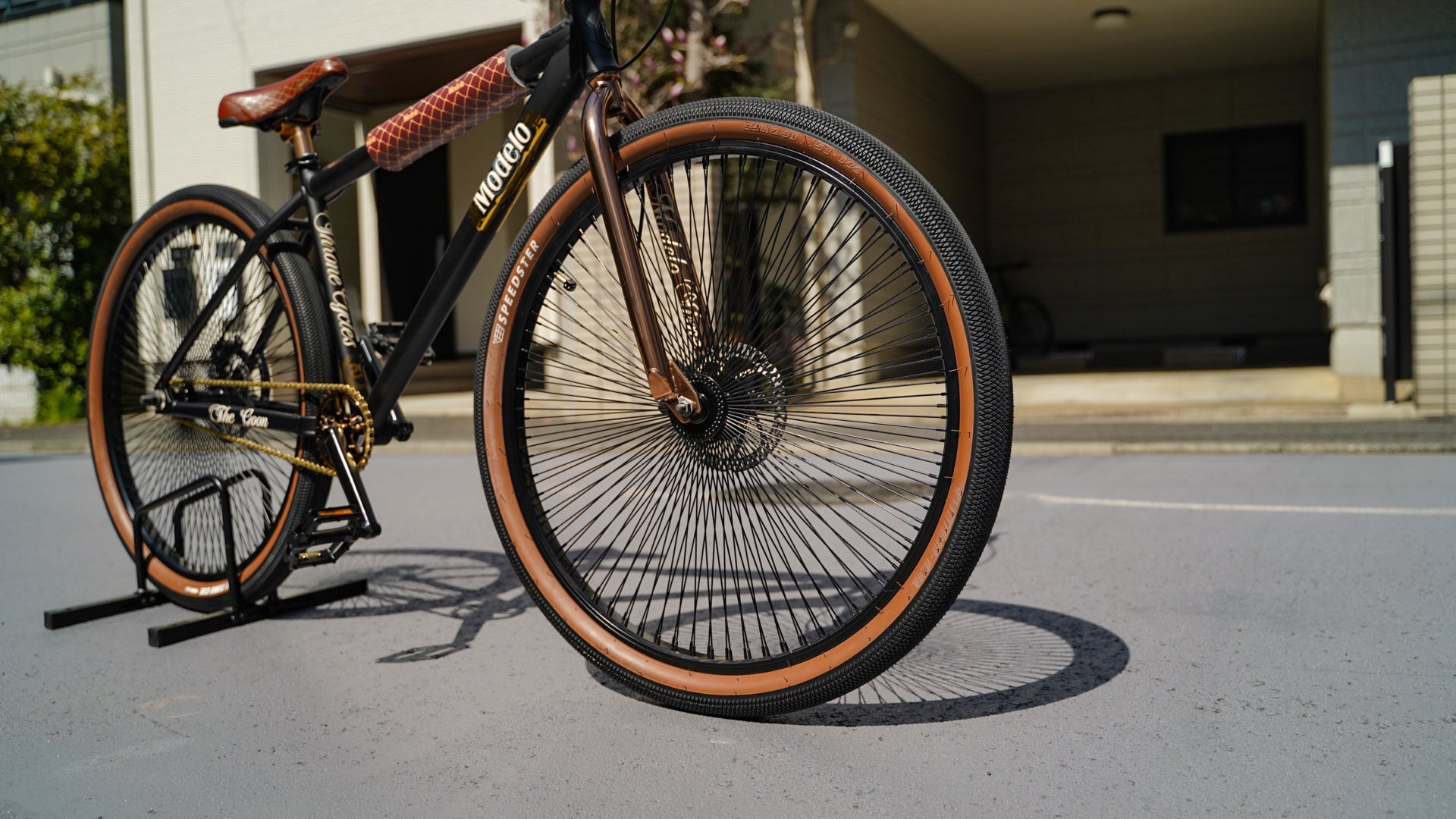 【THRONE】THE GOON Complete Bike - Modelo Gold - LINKEY CYCLE【THRONE】THE GOON Complete Bike - Modelo Gold -