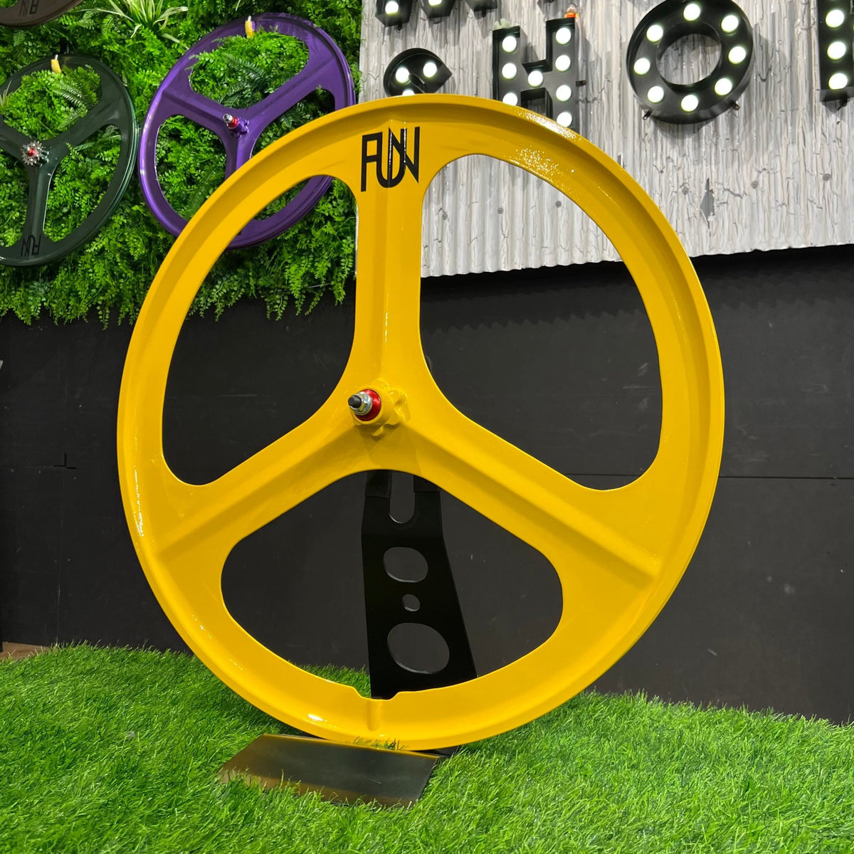WHEEL FULL PAINT -GLOSS YELLOW- No.004 - LINKEY CYCLEWHEEL FULL PAINT -GLOSS YELLOW- No.004
