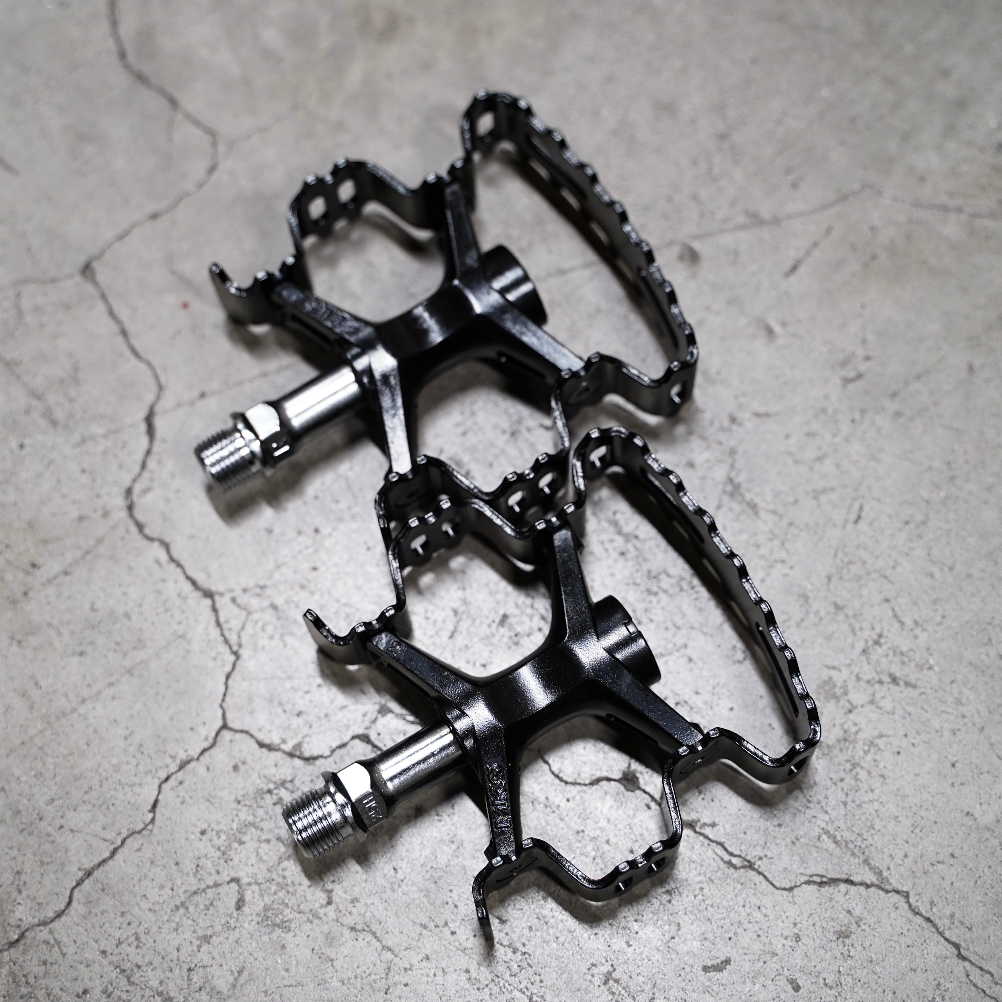 【MKS】AURORA pedal -Black-