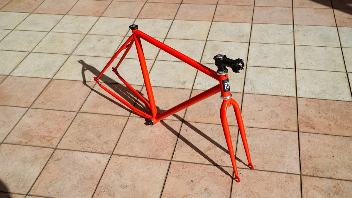 【FUN】ANGUS FLAT Frame -Mat Orange-