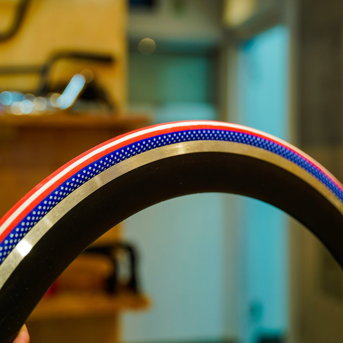 【INNOVA】PATRIOT TIRE 700×23C -US-