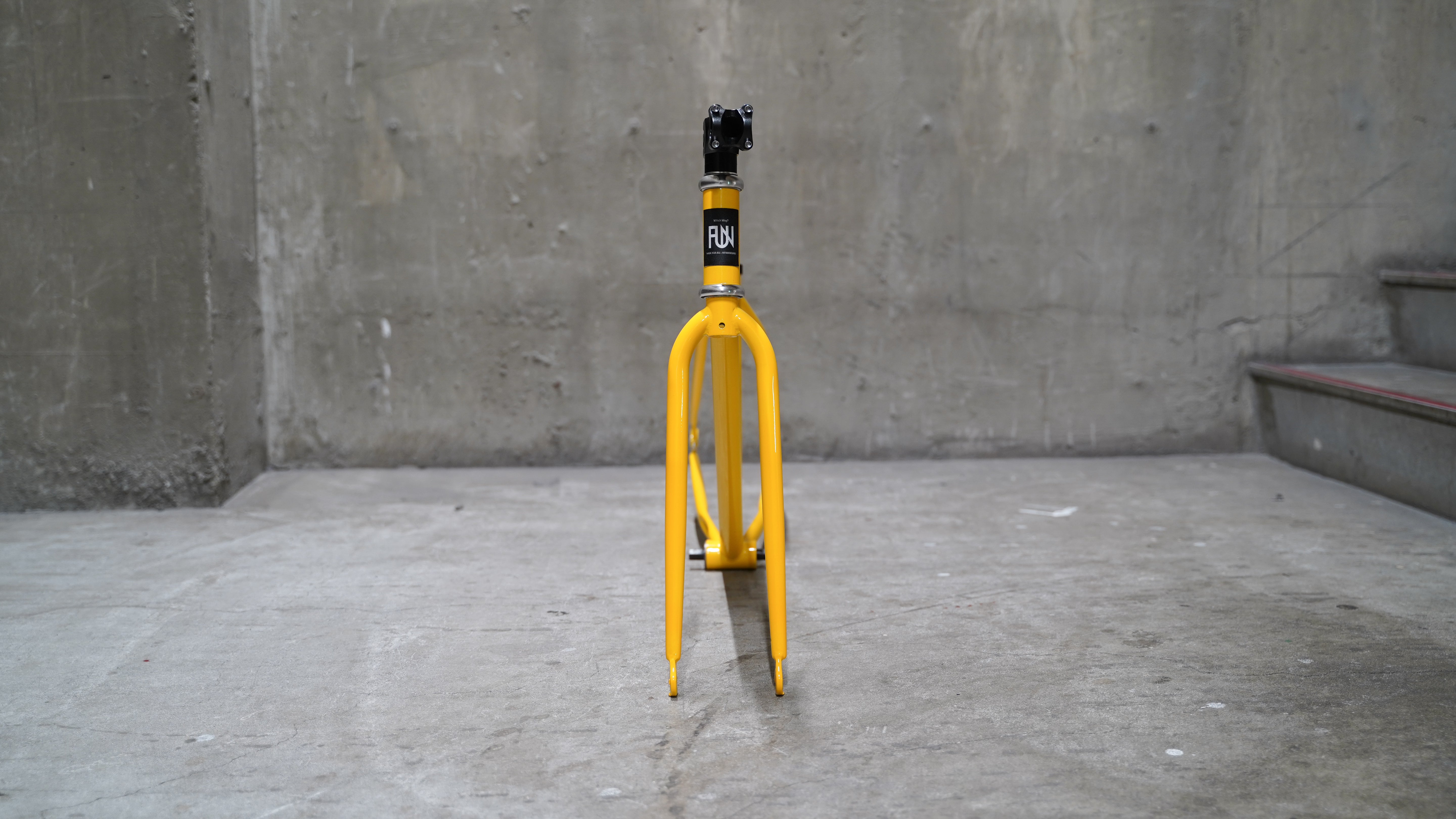 【FUN】ANGUS STREET Frame -Gloss Yellow-