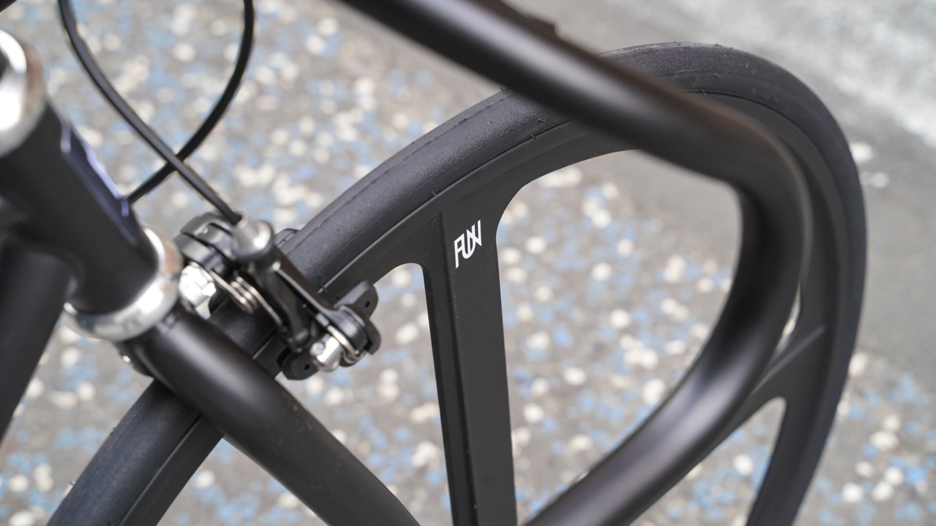 【FUN】ANGUS FLAT X4 Complete Bike -black-