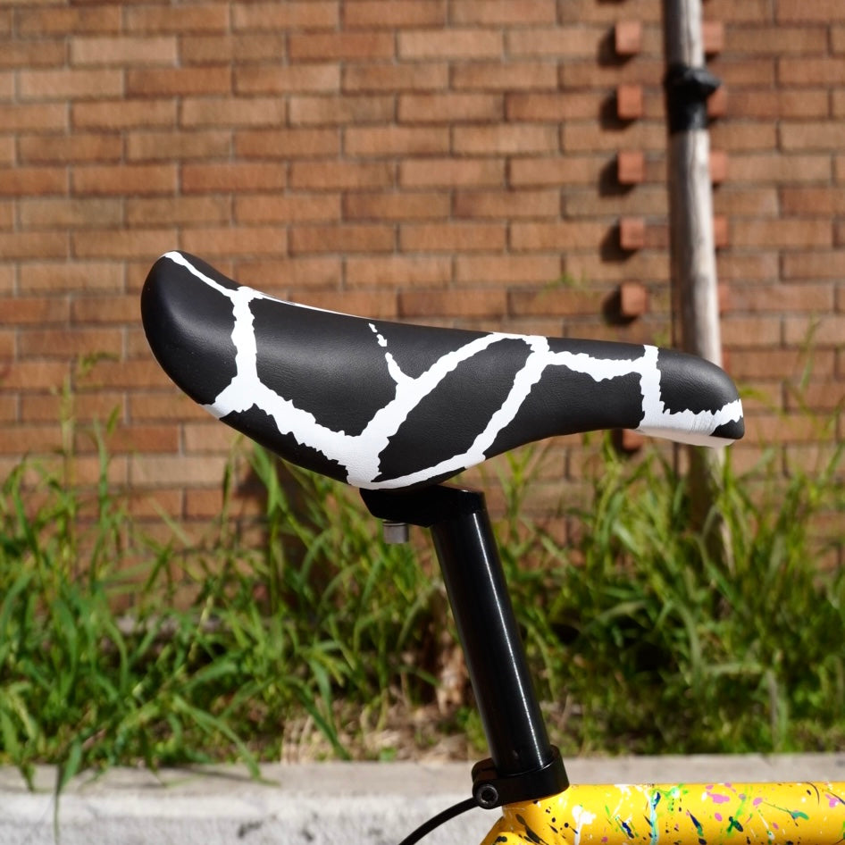 【FUN】GIRAFFE Saddle