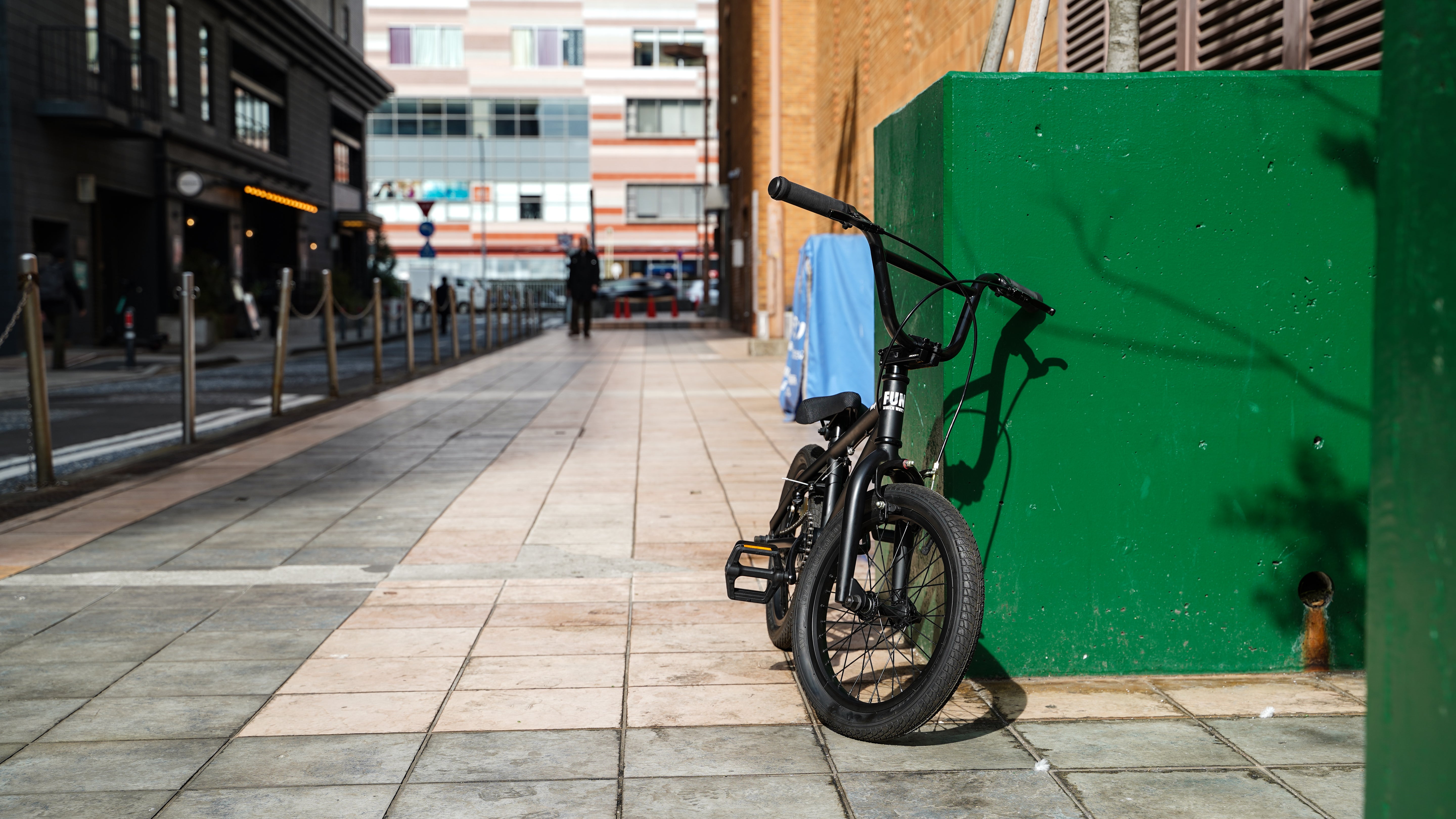 【FUN】BMX16 NAUGHTY Complete Bike -black-