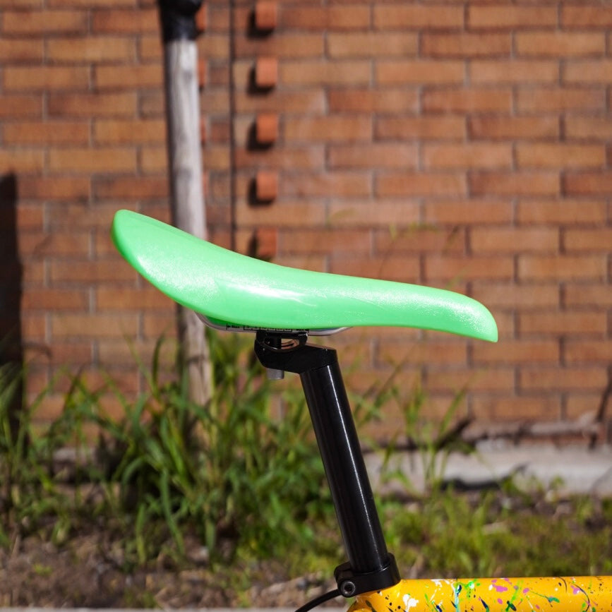 【FUN】CHAMELEON Saddle -green-