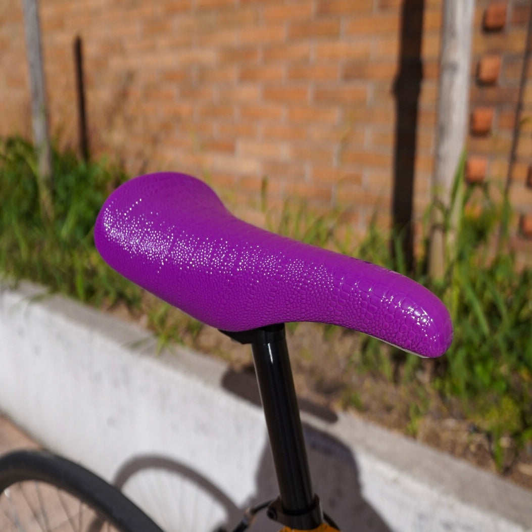 【FUN】LINDSAY Saddle -purple-