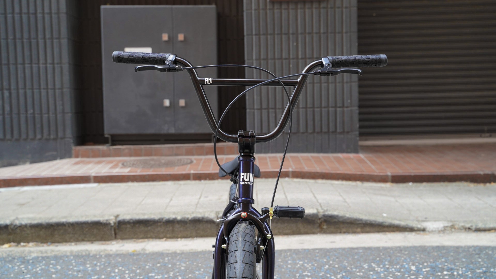 【FUN】BMX18 NAUGHTY Complete Bike -black-