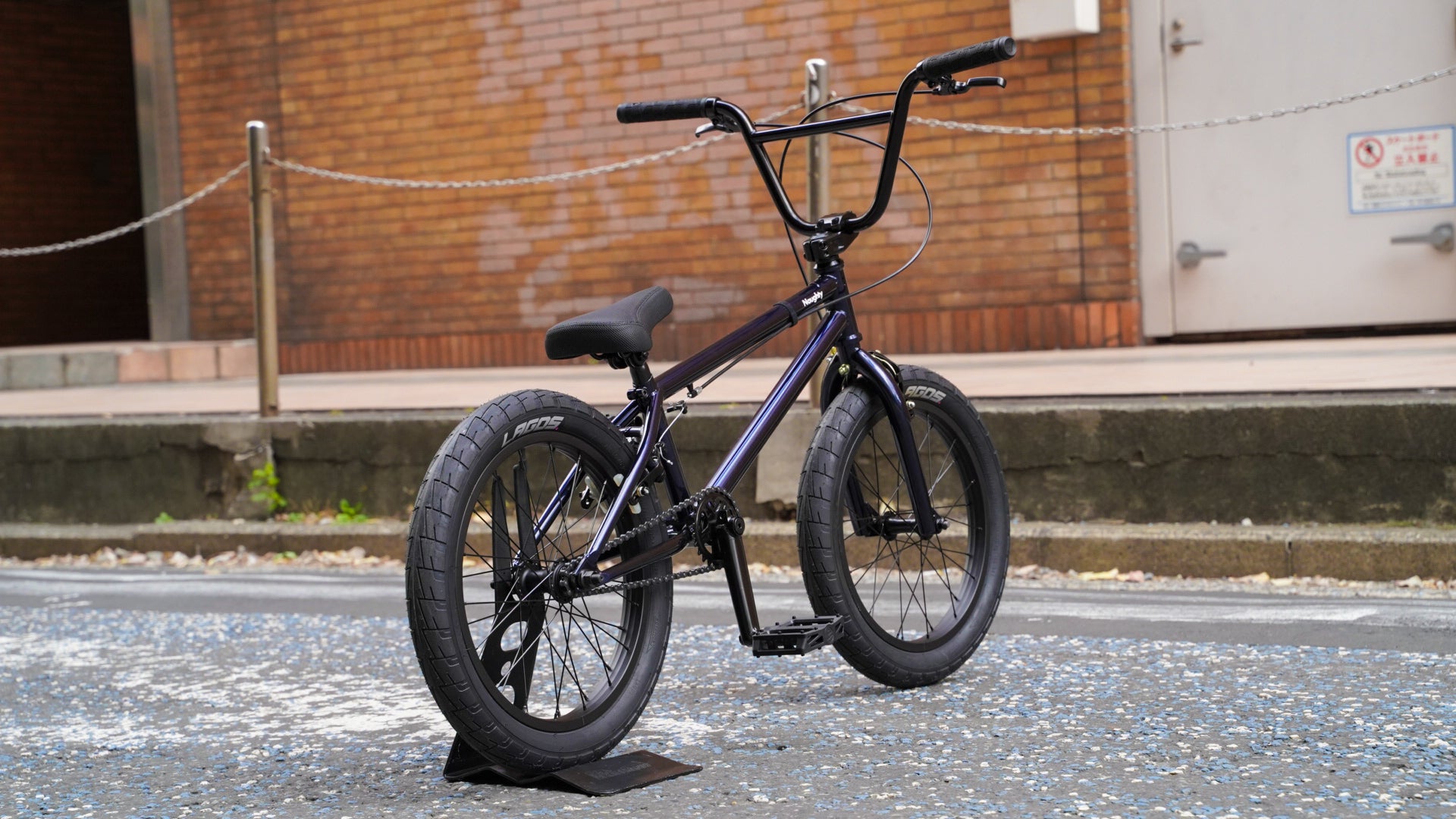 【FUN】BMX18 NAUGHTY Complete Bike -black-