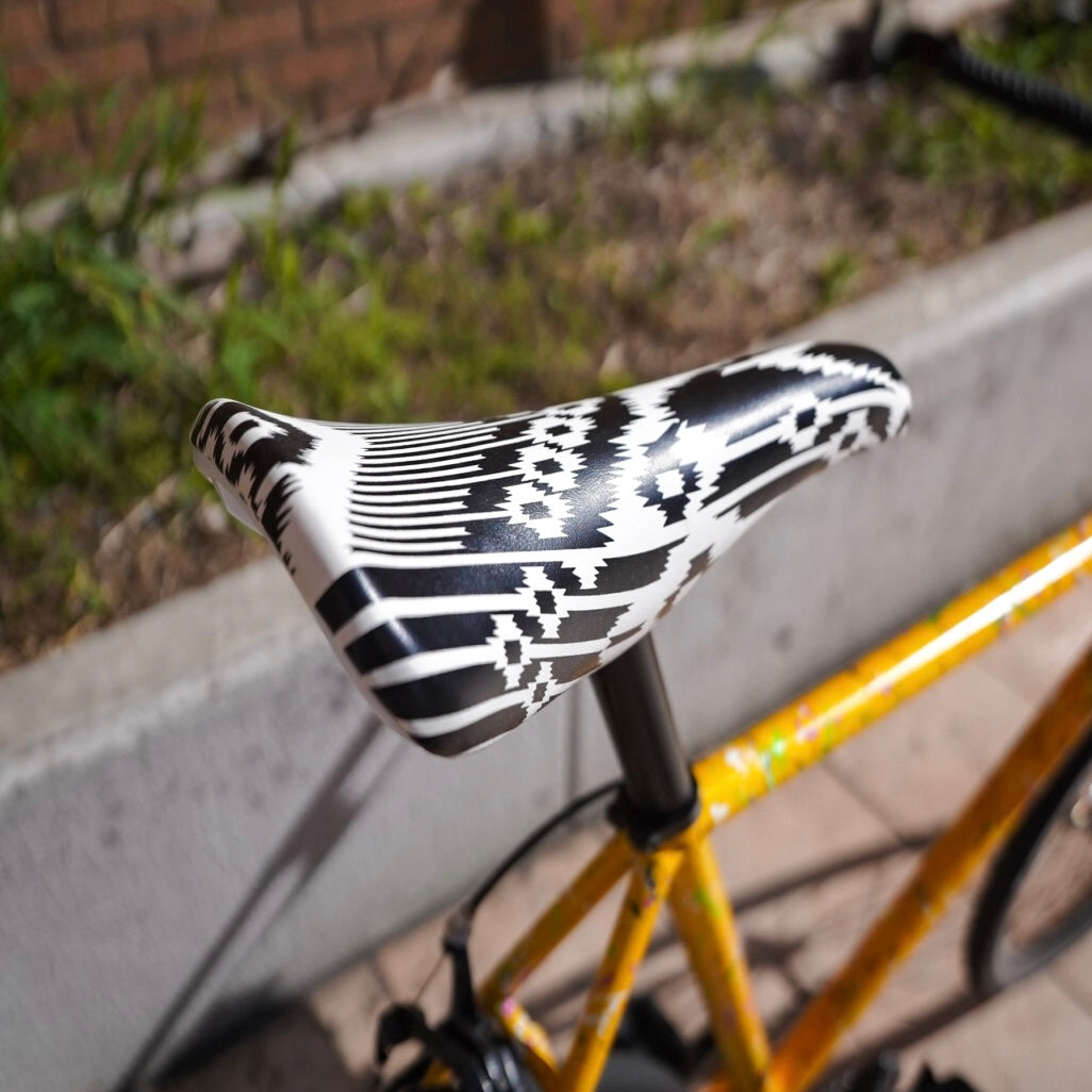 【FUN】ELEANOR Saddle