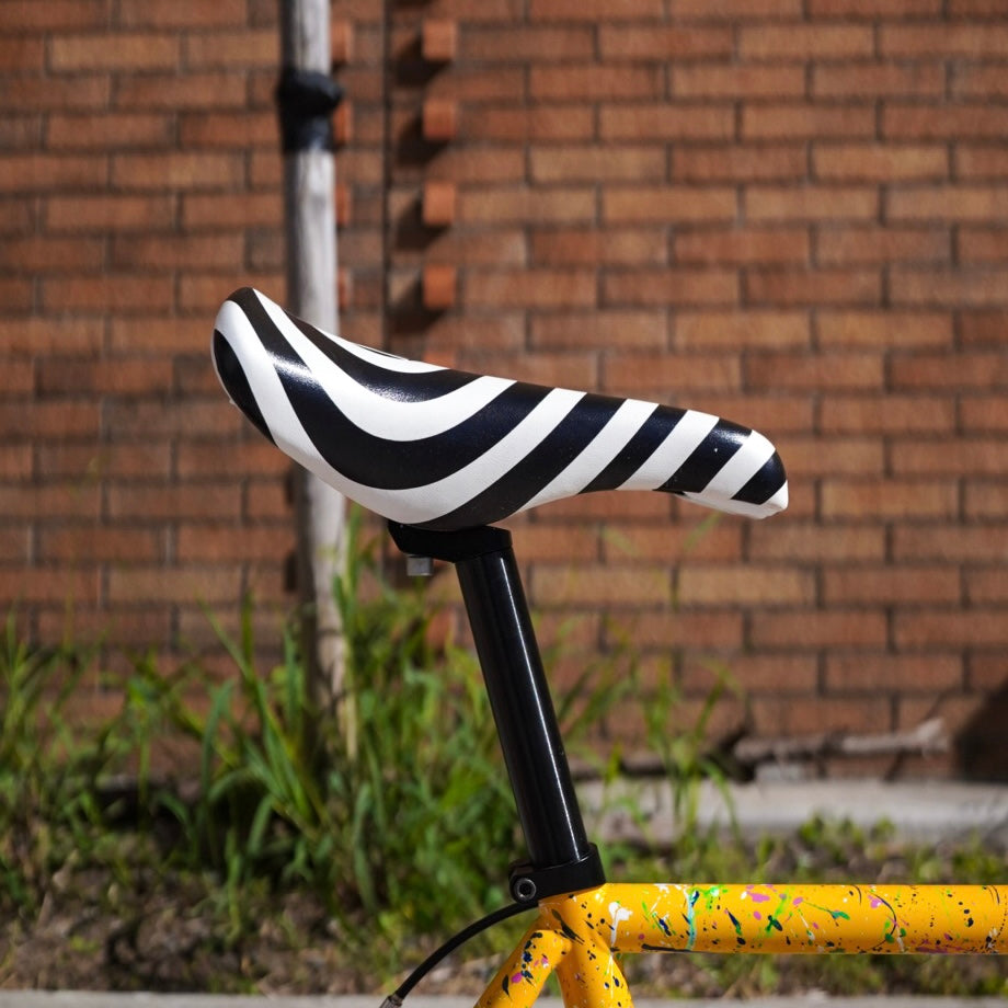 【FUN】EASY MONOGRAPH Saddle