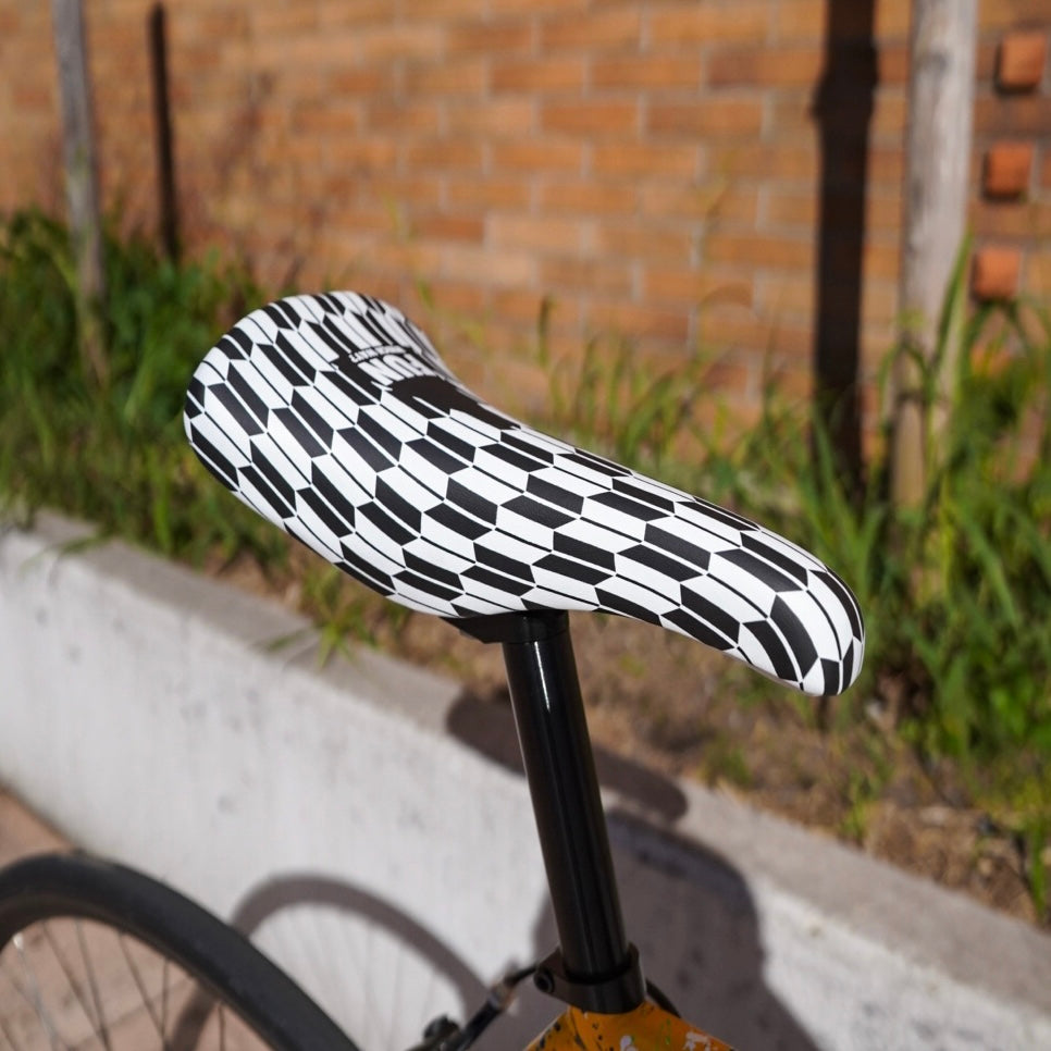 【FUN】矢絣 Saddle