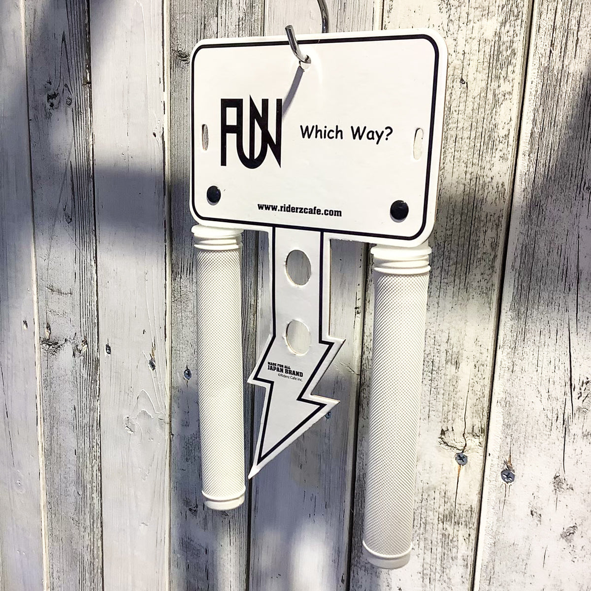 【FUN】TRACK Grip -white-