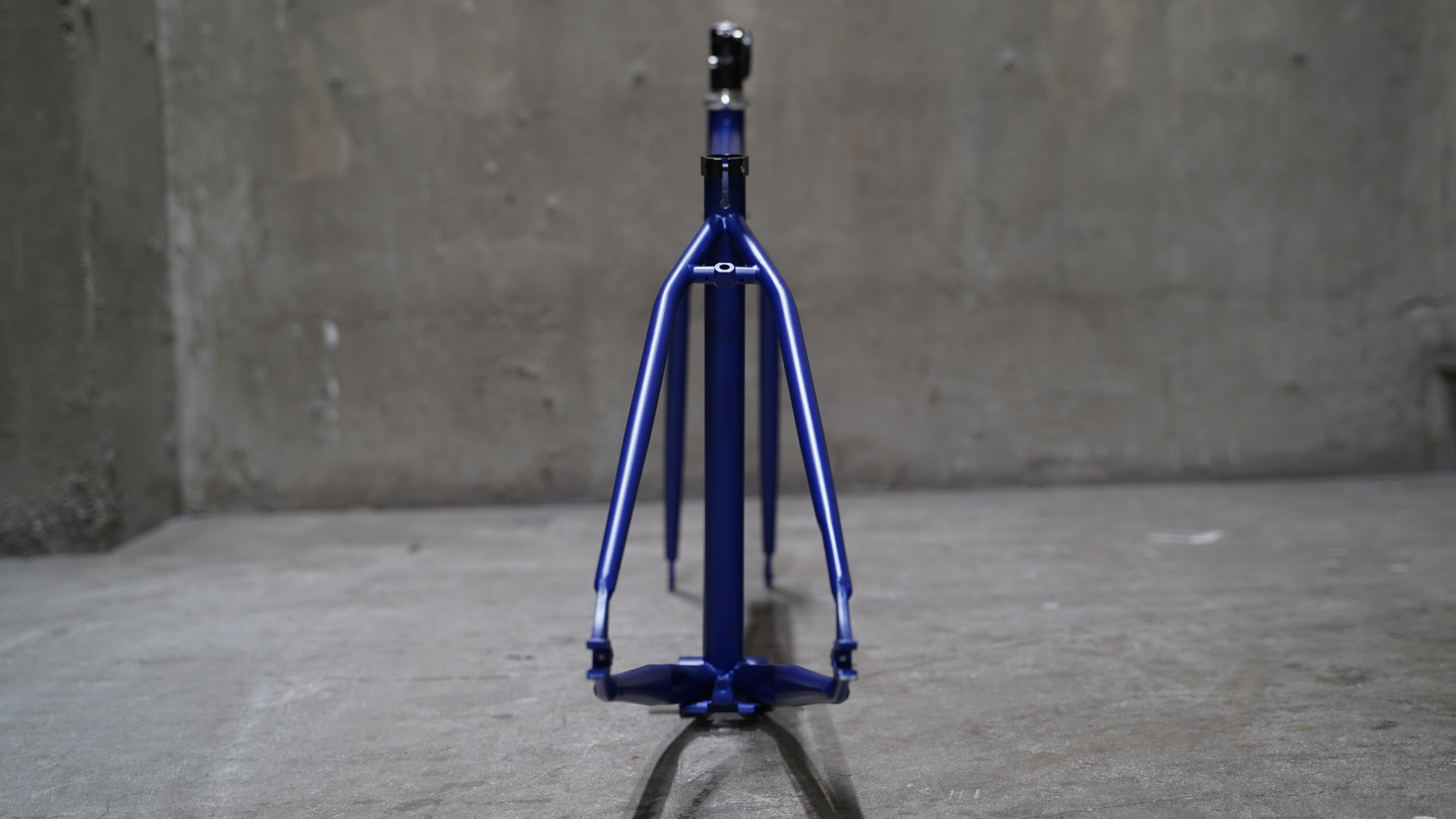 【FUN】ANGUS STREET Frame -Mat Navy Blue-