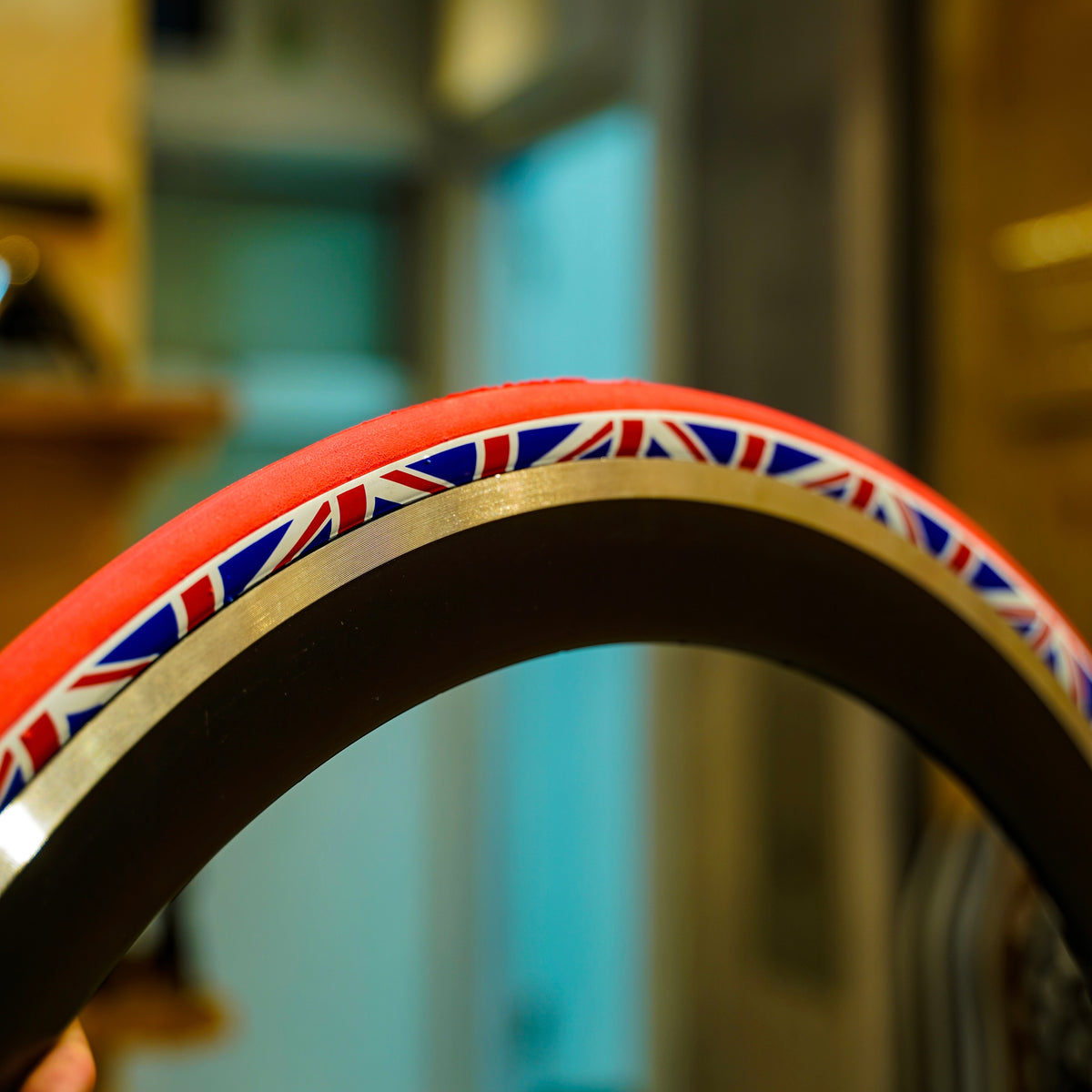 【INNOVA】PATRIOT TIRE 700×23C -UK-
