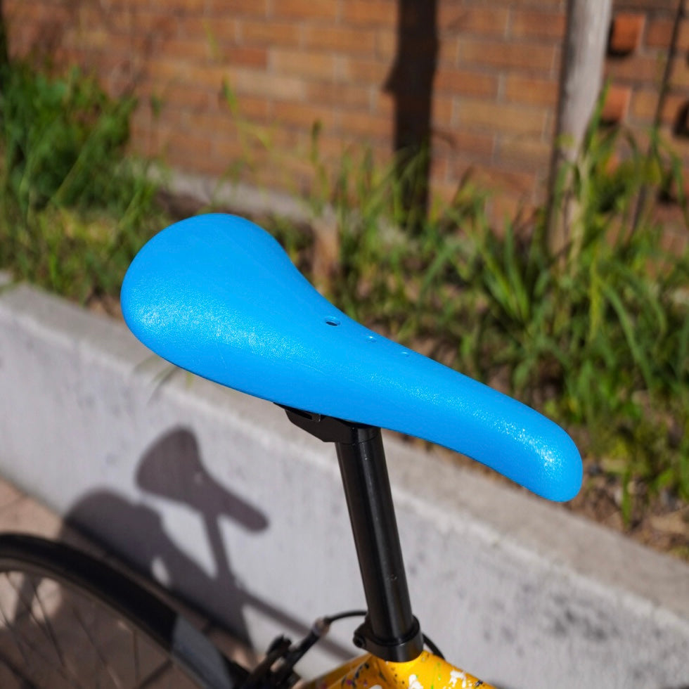 【FUN】CHAMELEON Saddle -blue-