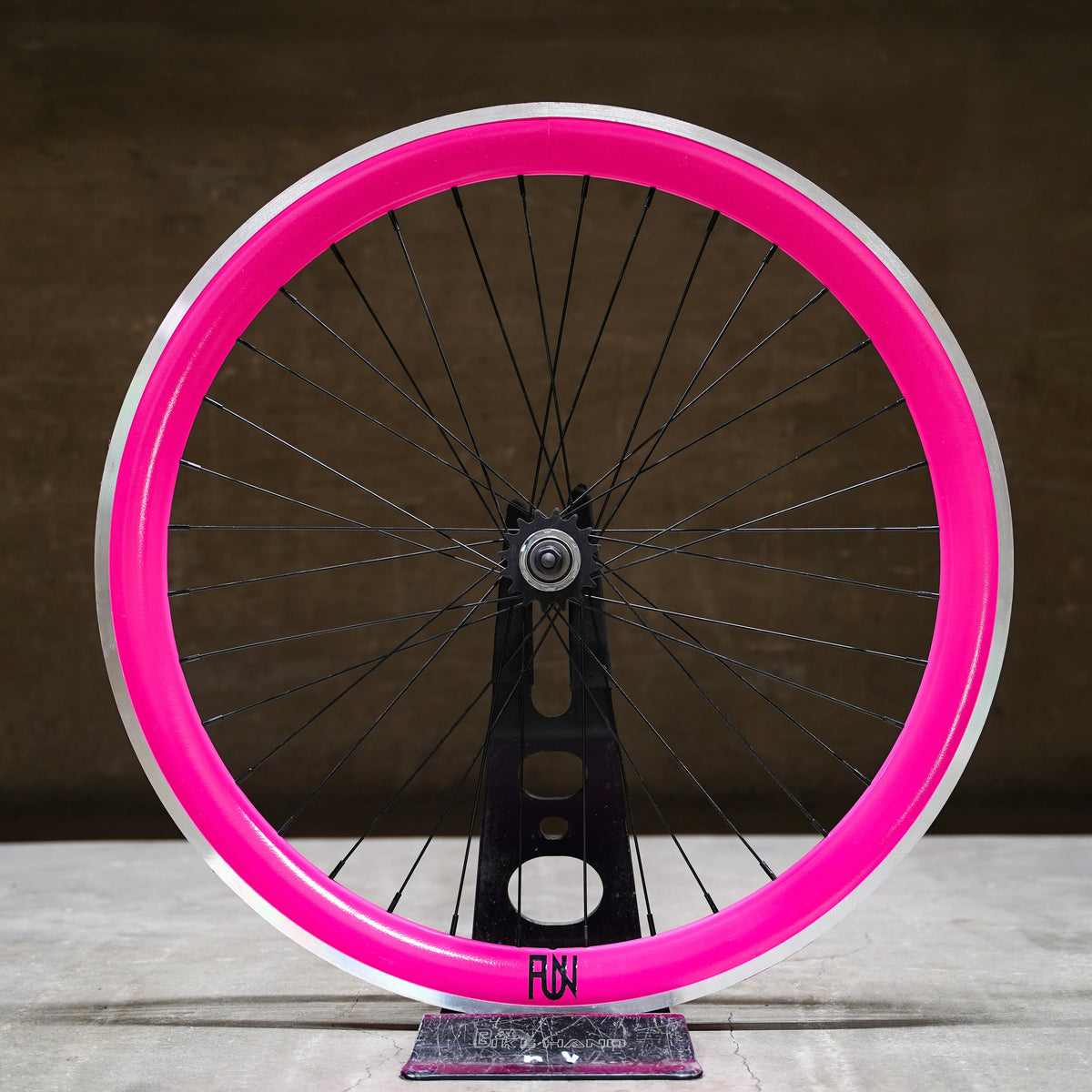 【FUN】CHAMELEON Rear Wheel -pink-
