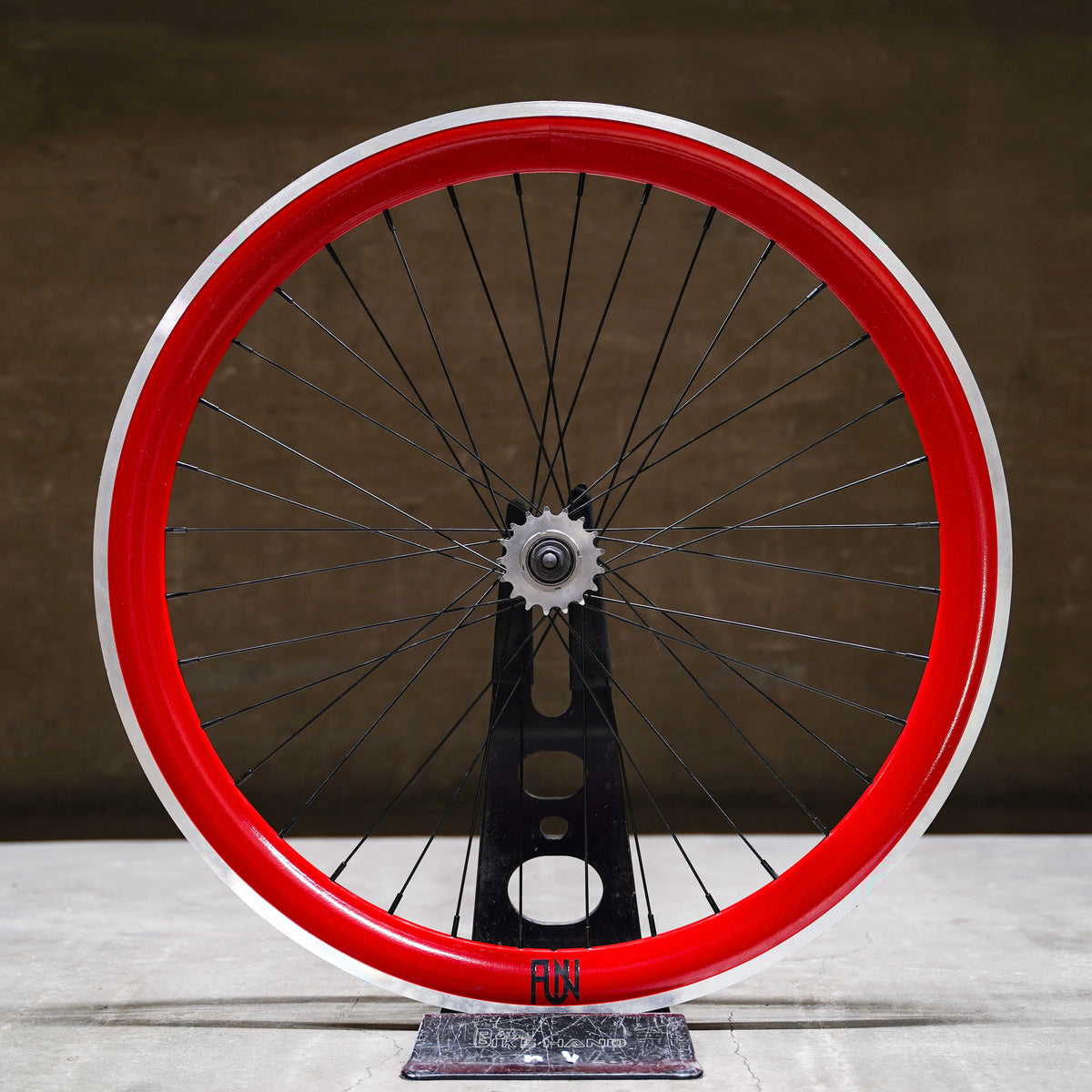 【FUN】CHAMELEON Rear Wheel -red-