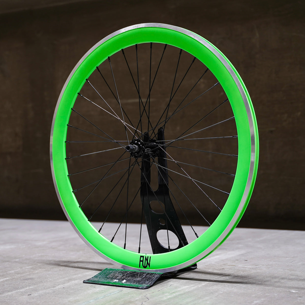 【FUN】CHAMELEON Front Wheel -green-