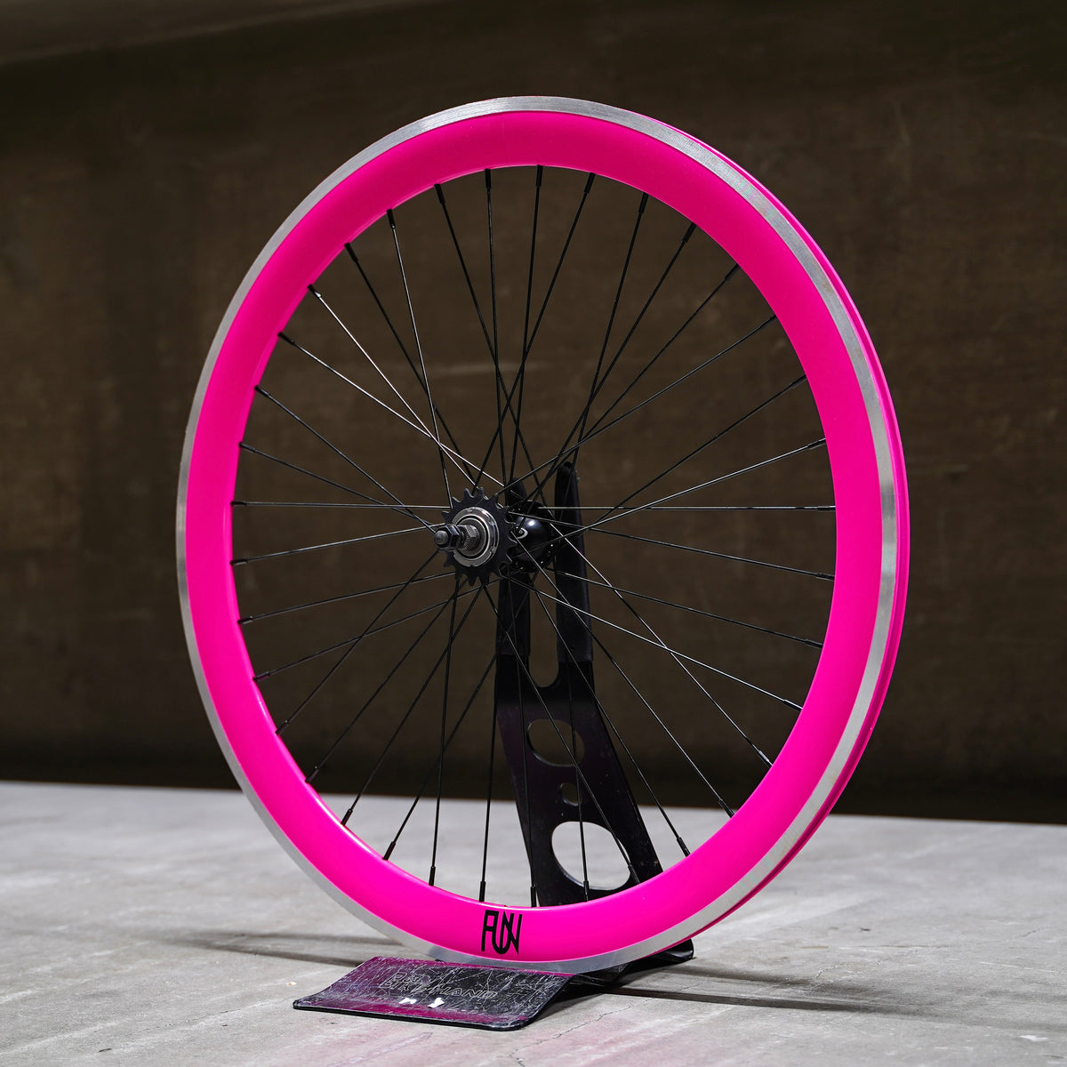 【FUN】CHAMELEON Rear Wheel -pink-