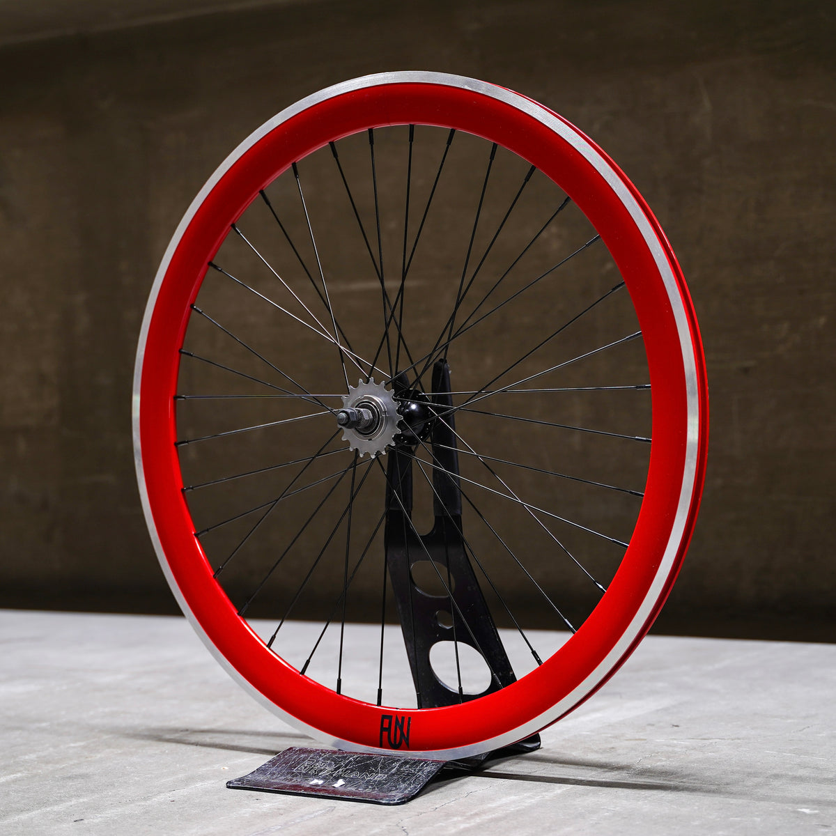 【FUN】CHAMELEON Rear Wheel -red-