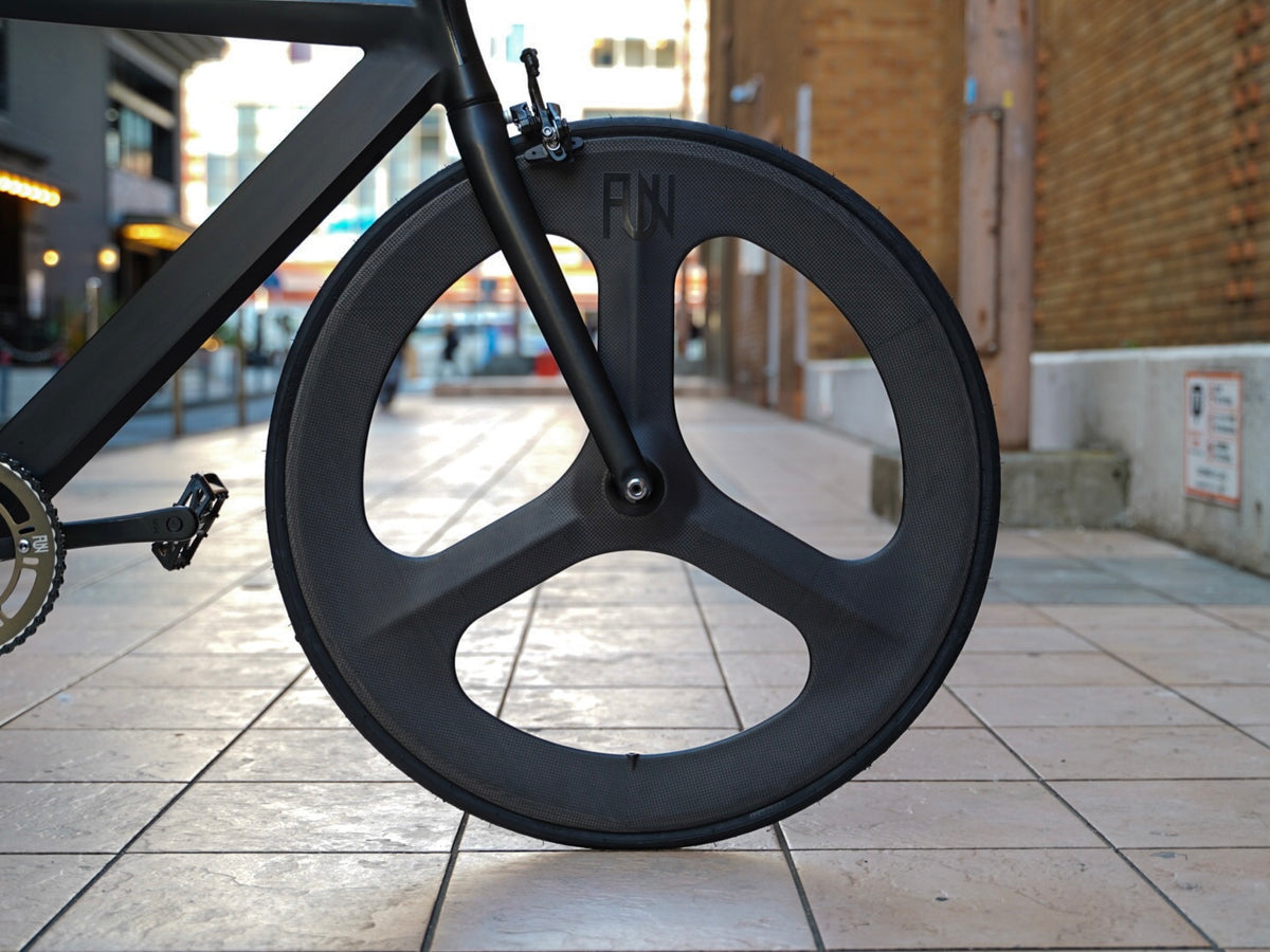 【FUN】COLOR Tire -black-
