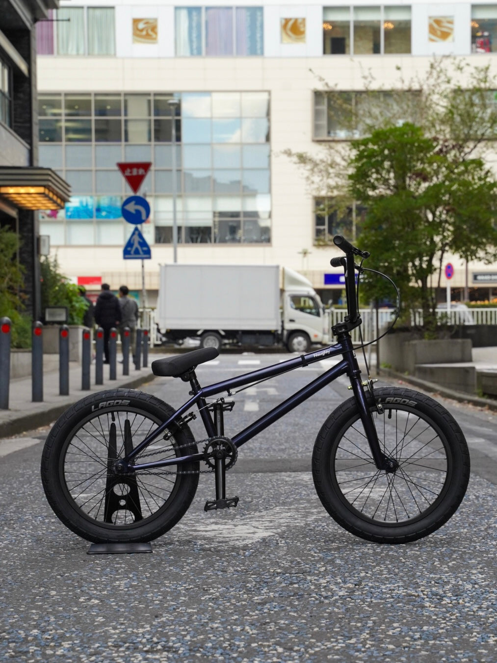 【FUN】BMX18 NAUGHTY Complete Bike -black-