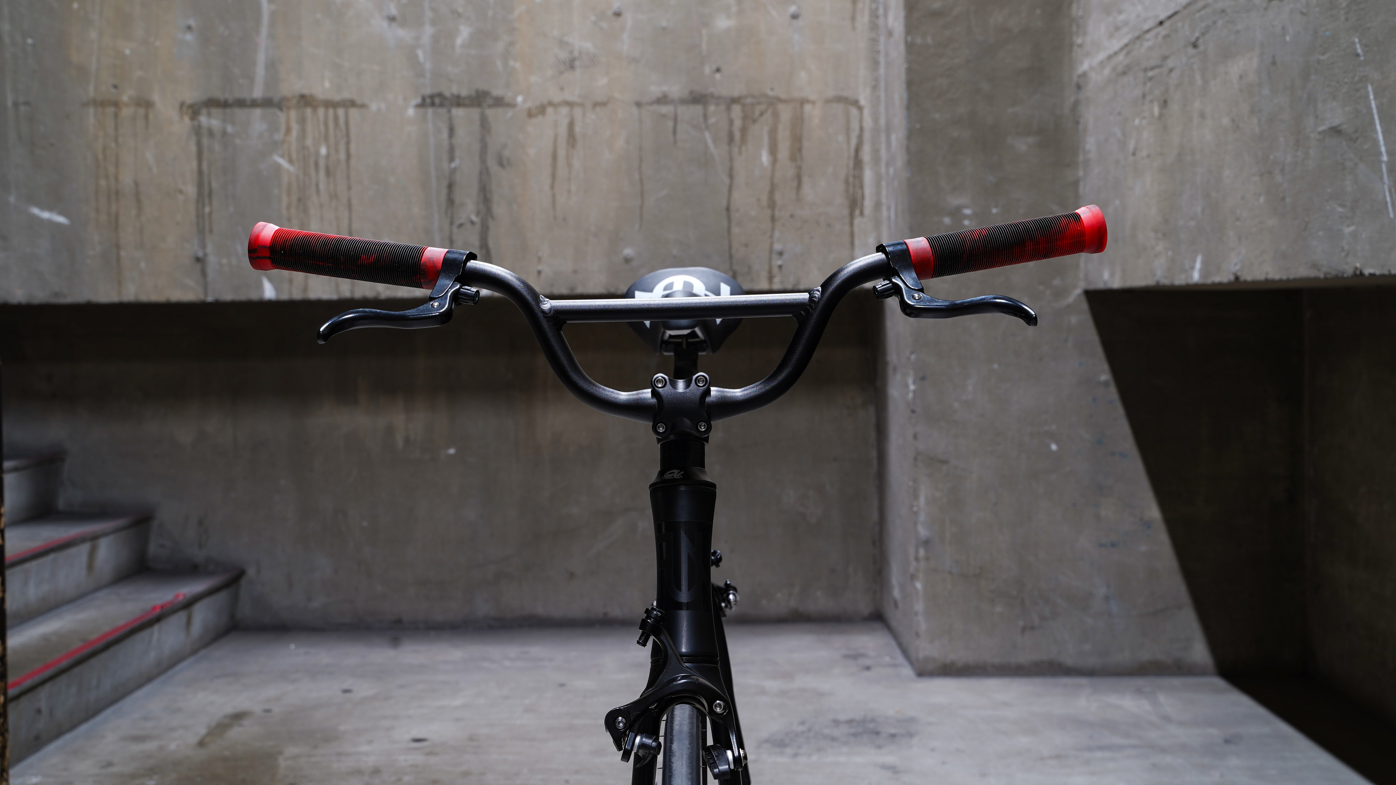 【LINKEY】MARBLE Grip -Black/Red-