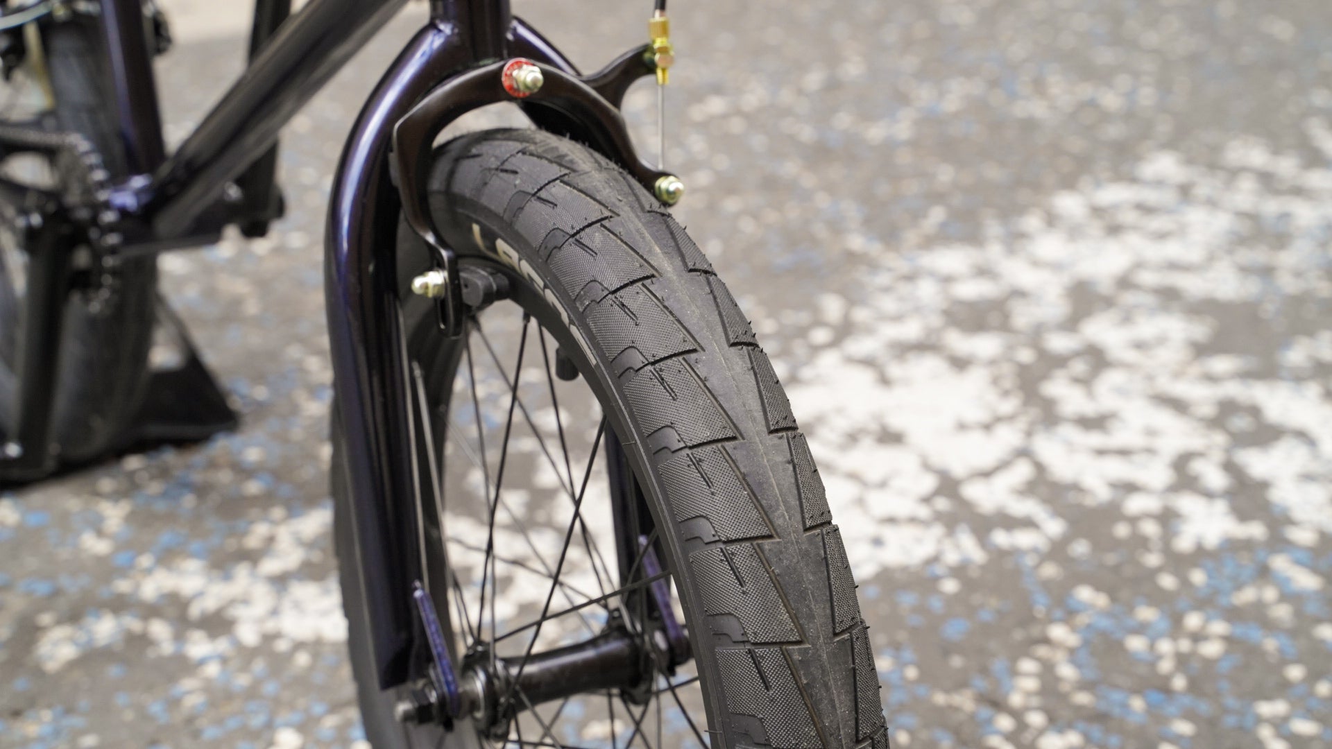 FUN】BMX16 NAUGHTY Complete Bike -black-