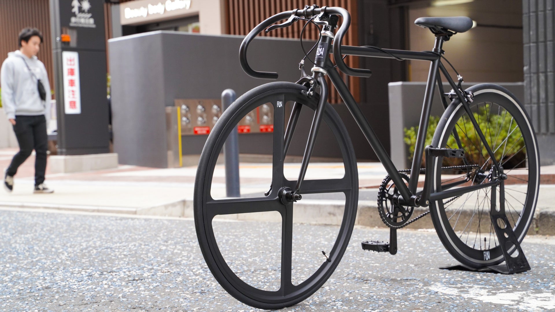 【FUN】ANGUS FLAT FRONT X4 Complete Bike -black-