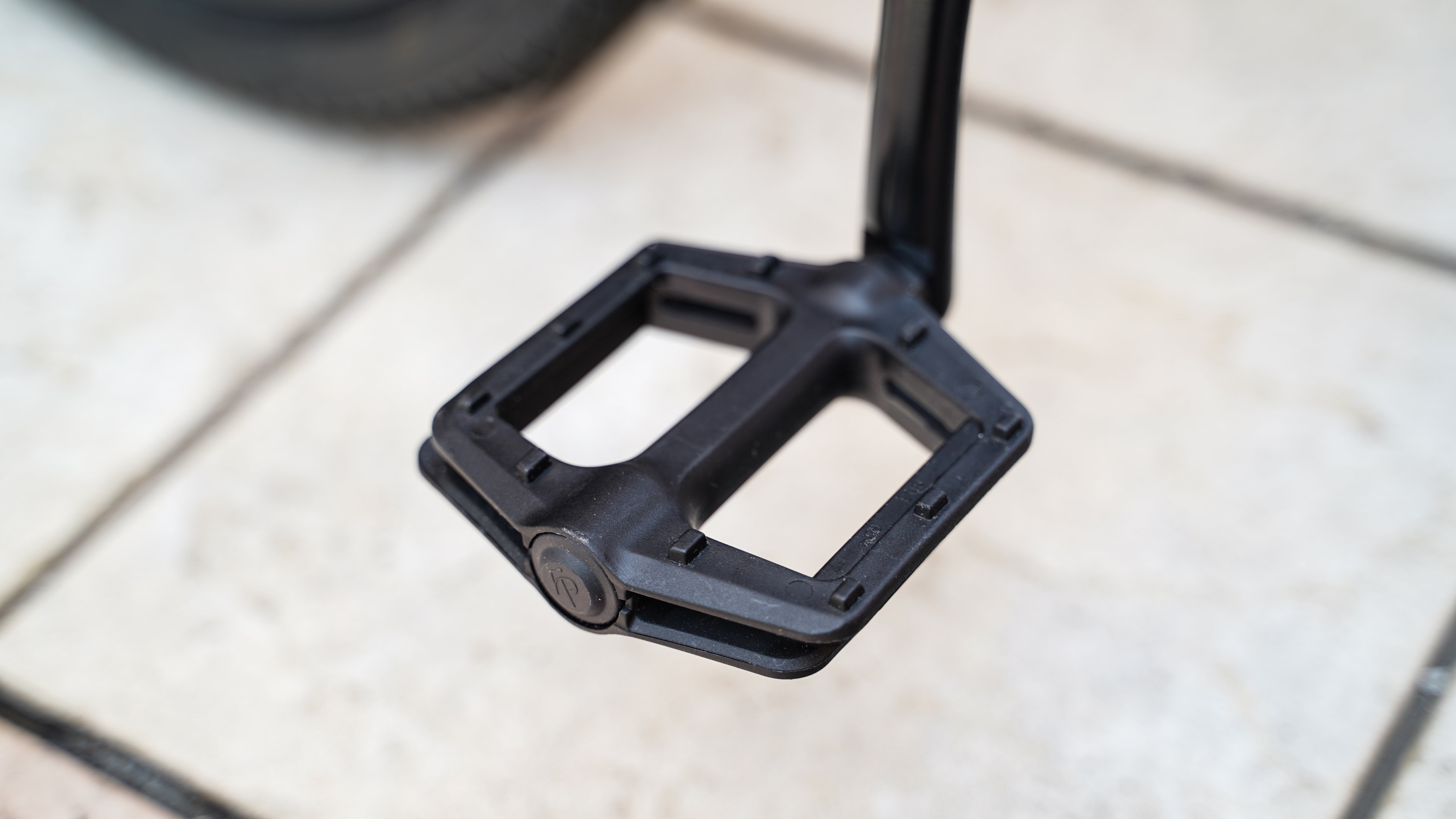【FUN】BMX16 NAUGHTY Complete Bike -black-