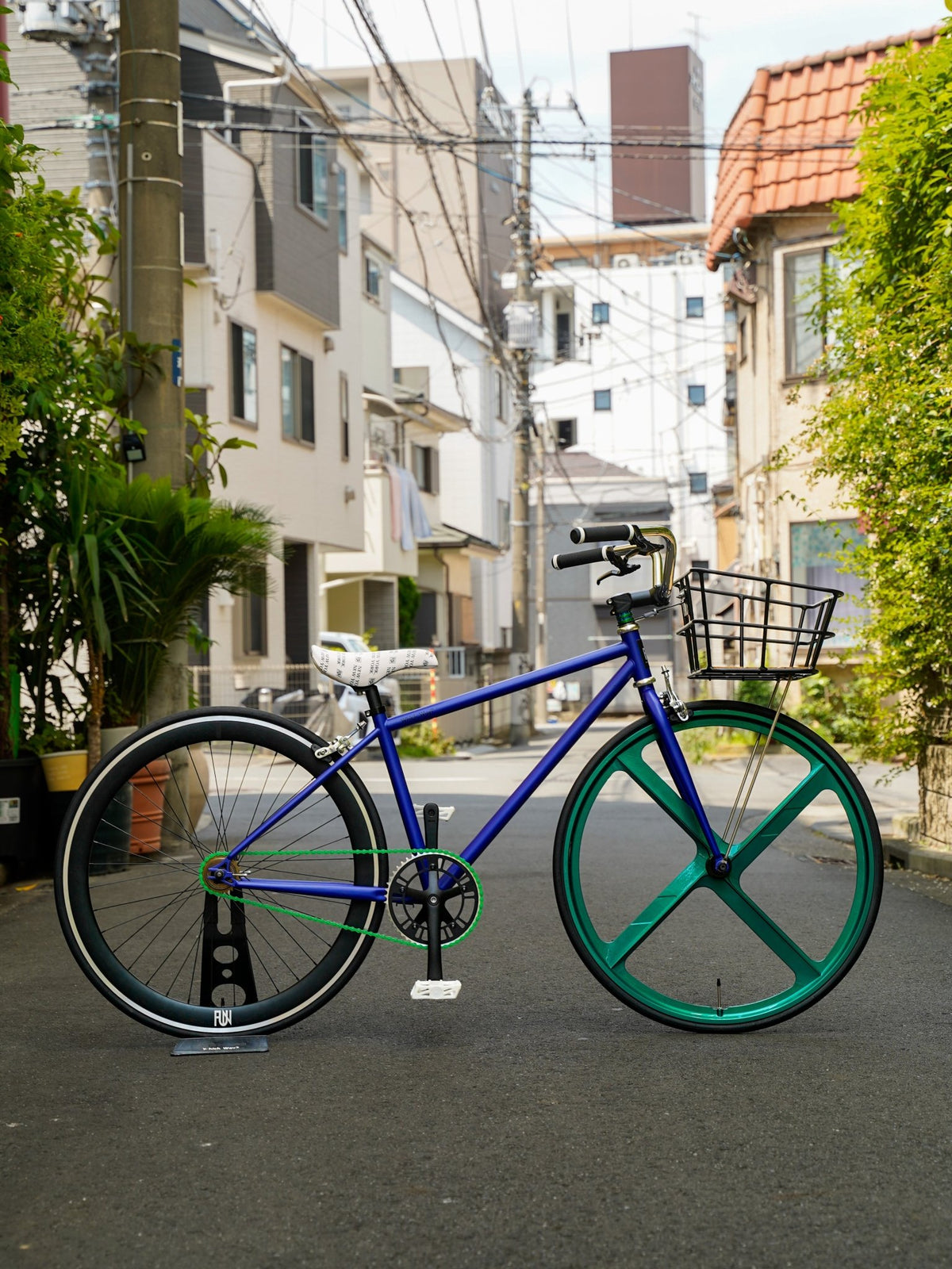 ANGUS STREET -Earth - LINKEY CYCLEANGUS STREET -Earth-