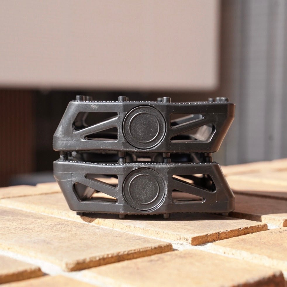 CHAMELEON NYION PEDAL 【Black】 - LINKEY CYCLECHAMELEON NYION PEDAL 【Black】