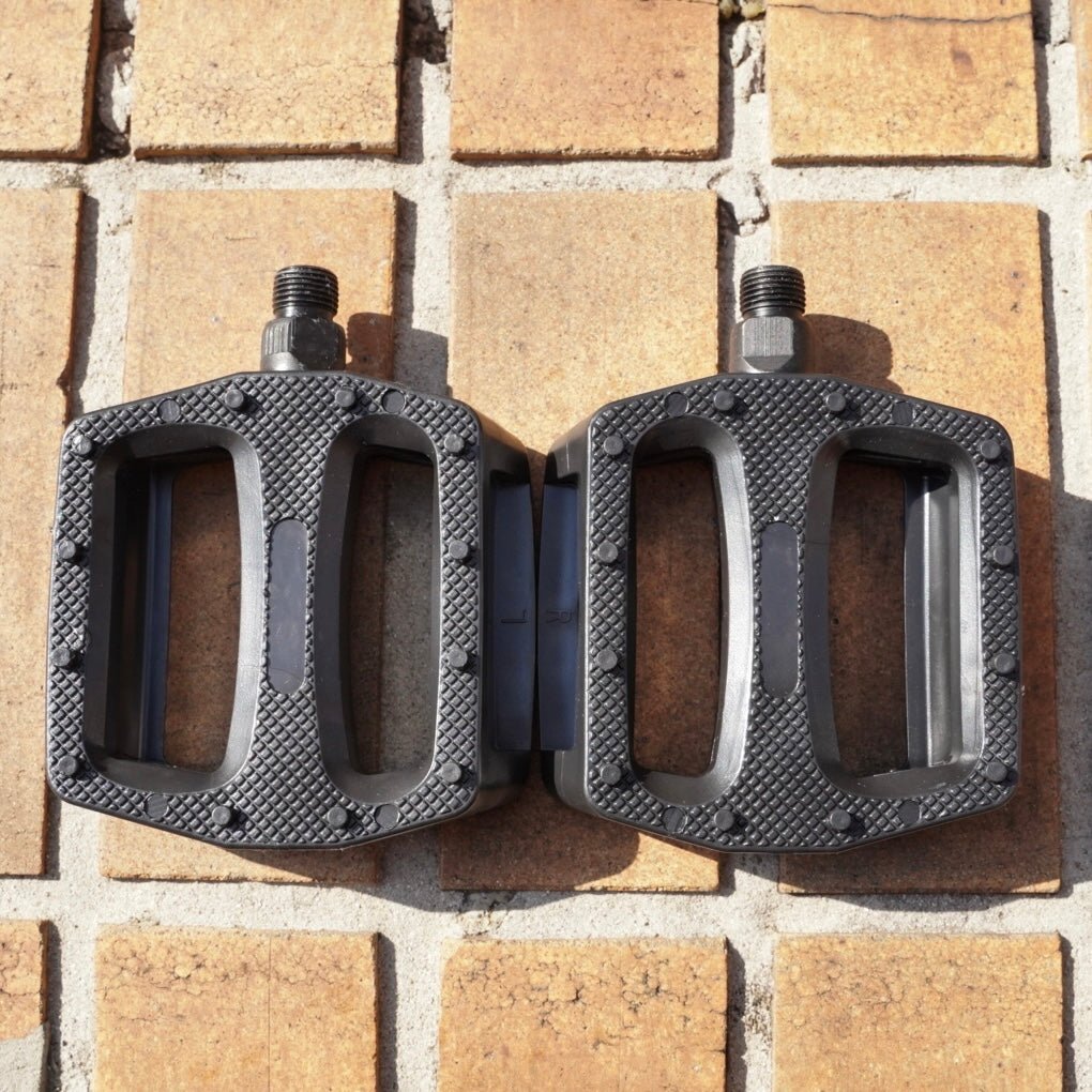 CHAMELEON NYION PEDAL 【Black】 - LINKEY CYCLECHAMELEON NYION PEDAL 【Black】