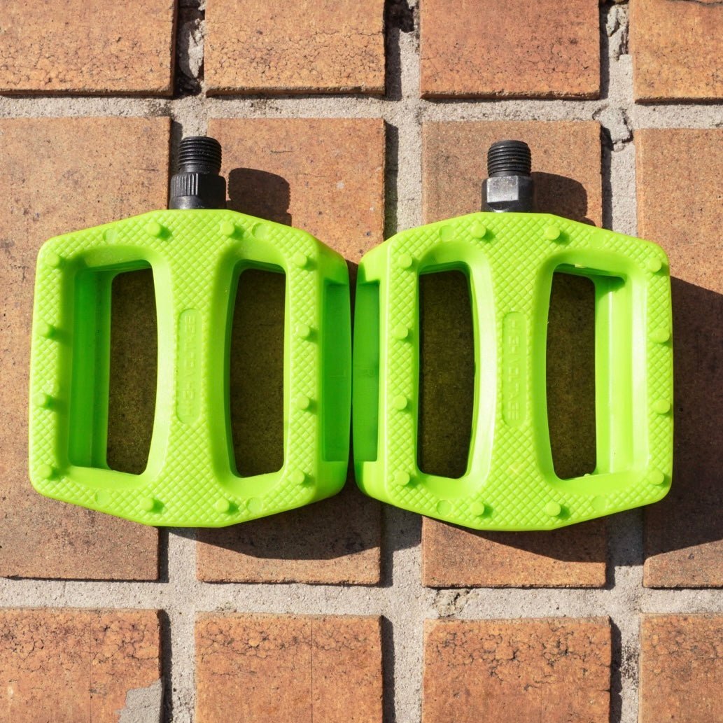 CHAMELEON NYION PEDAL 【Green】 - LINKEY CYCLECHAMELEON NYION PEDAL 【Green】